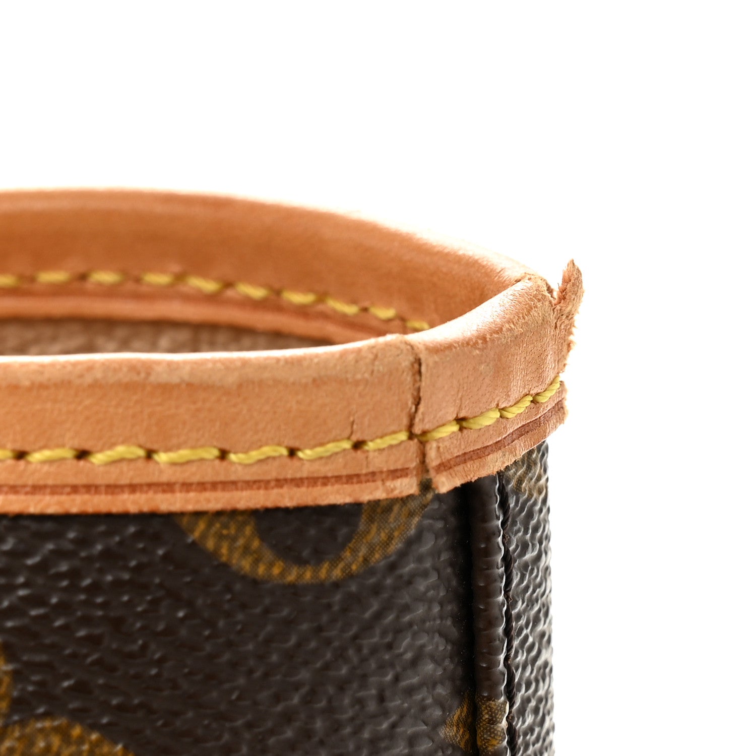 Monogram Petit Bucket 23