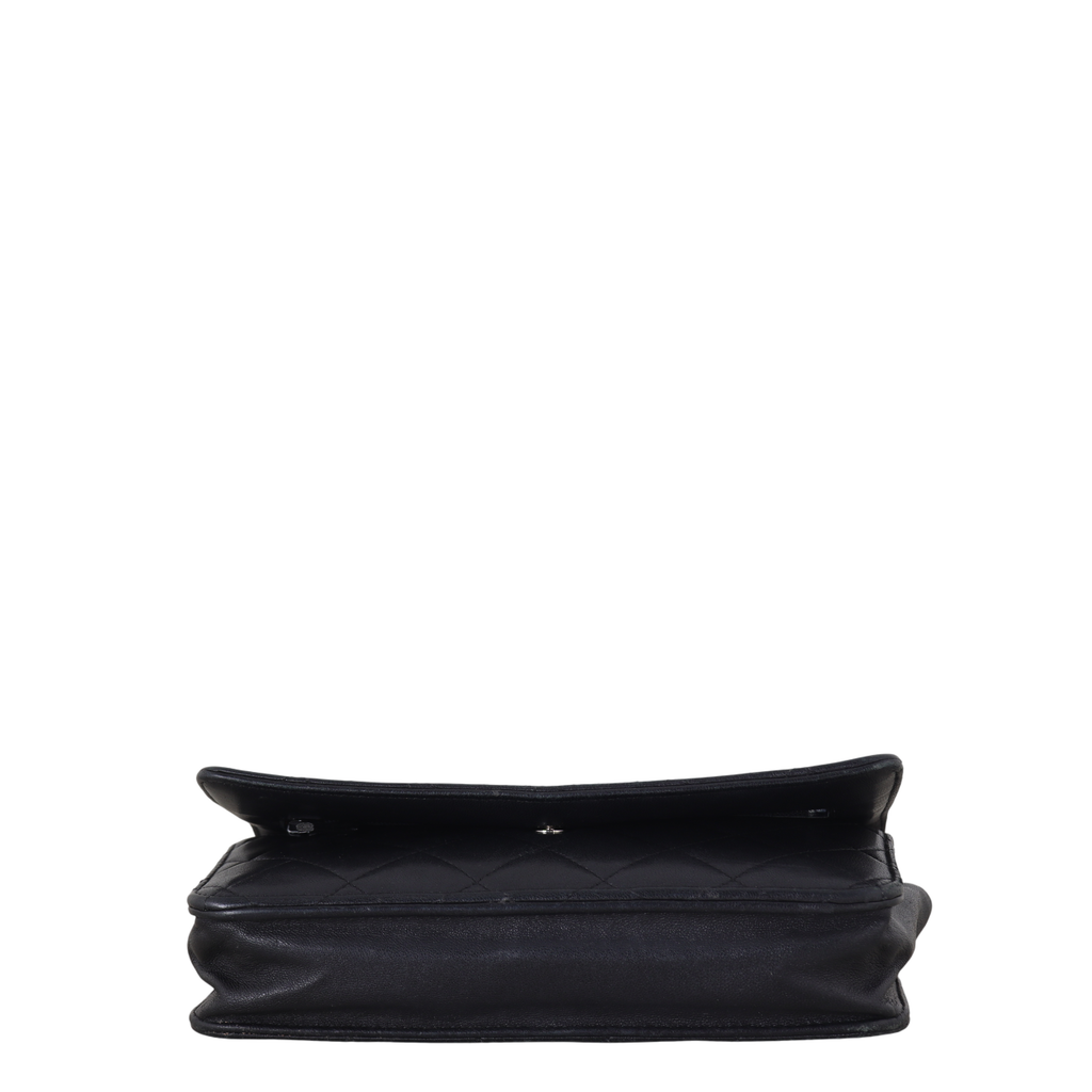 Chanel Classic Wallet on Chain