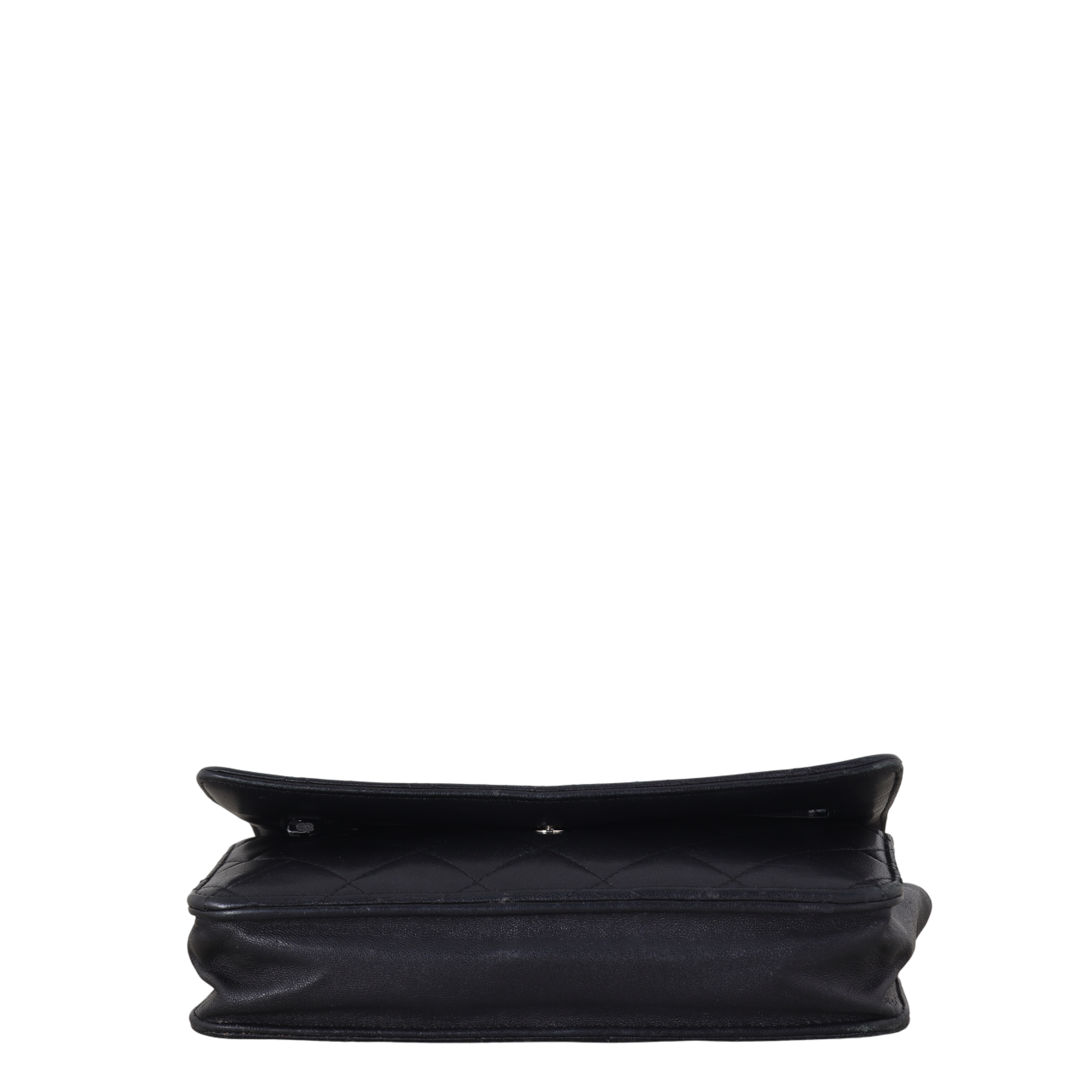 Chanel Classic Wallet on Chain