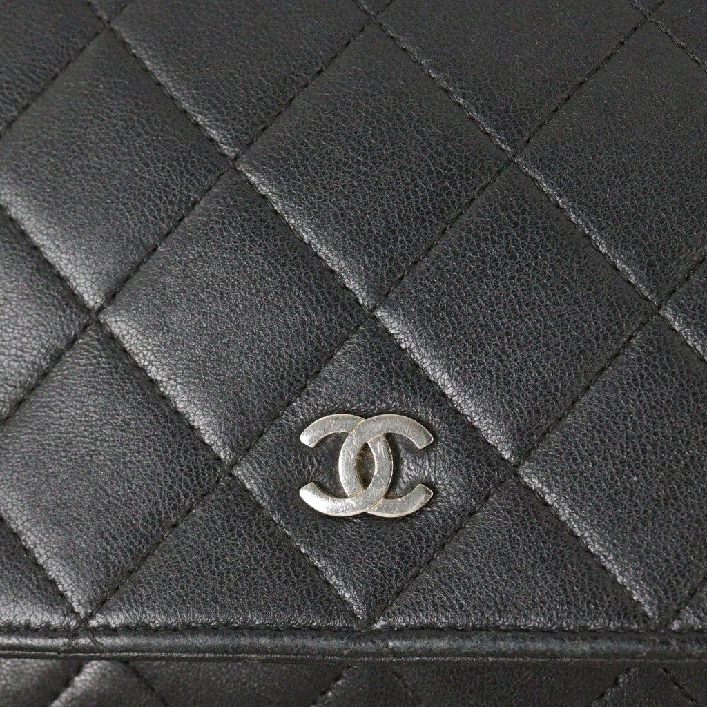 Chanel Classic Wallet on Chain