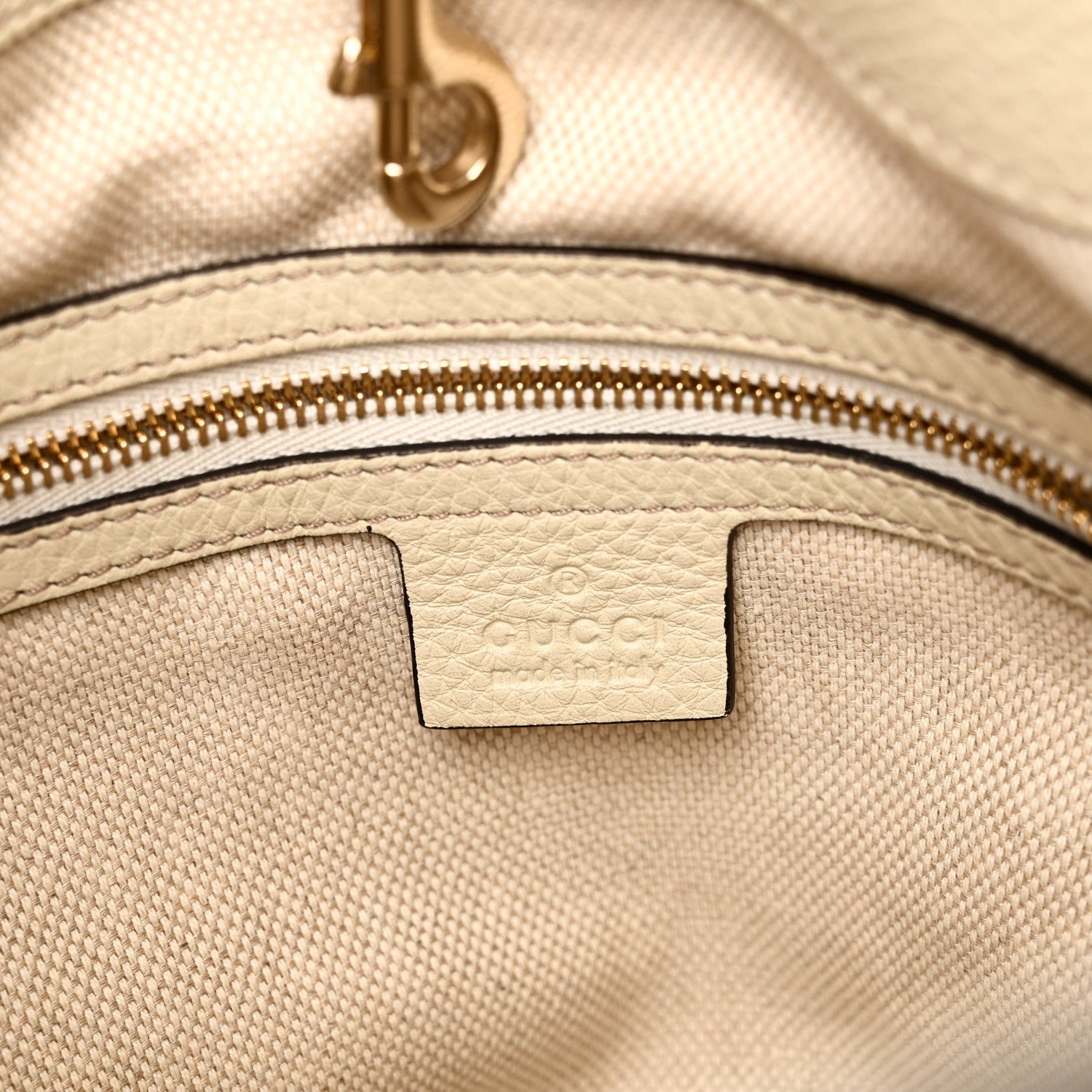 Pebbled Calfskin Medium Soho Chain Shoulder Bag  Off White