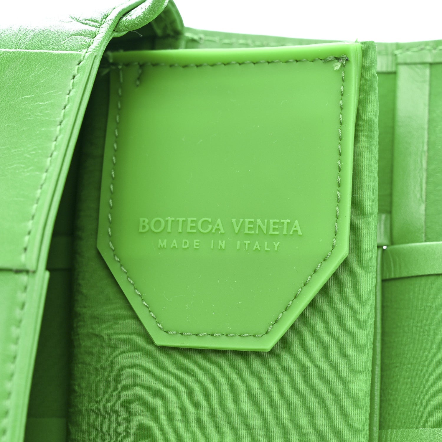 Paper Calfskin Maxi Intreccio Extra Mini Cassette Crossbody Bag Parakeet