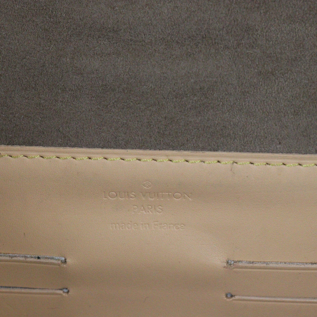 Louis Vuitton Courtney Clutch Monogram Multicolore