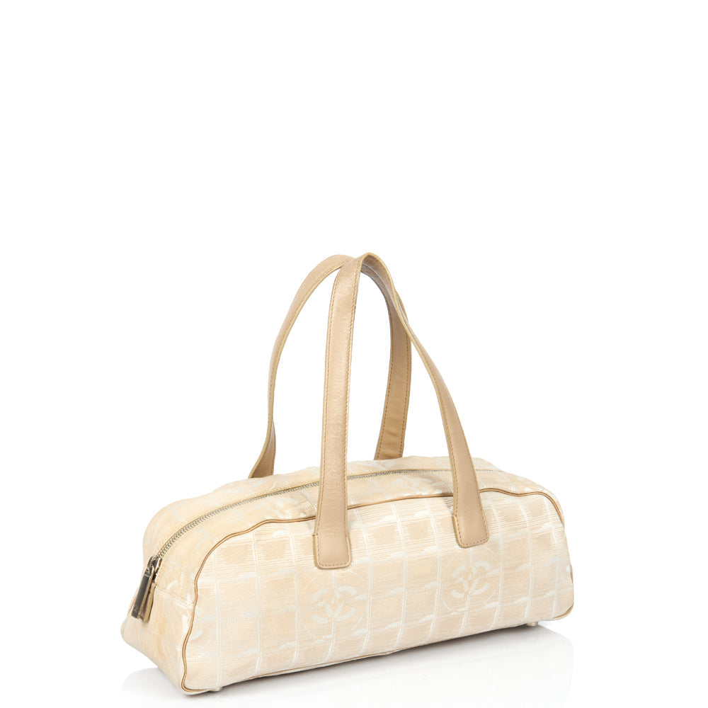 Chanel Shoulder Bag Travel Ligne Bowler in Neutral, Fabric