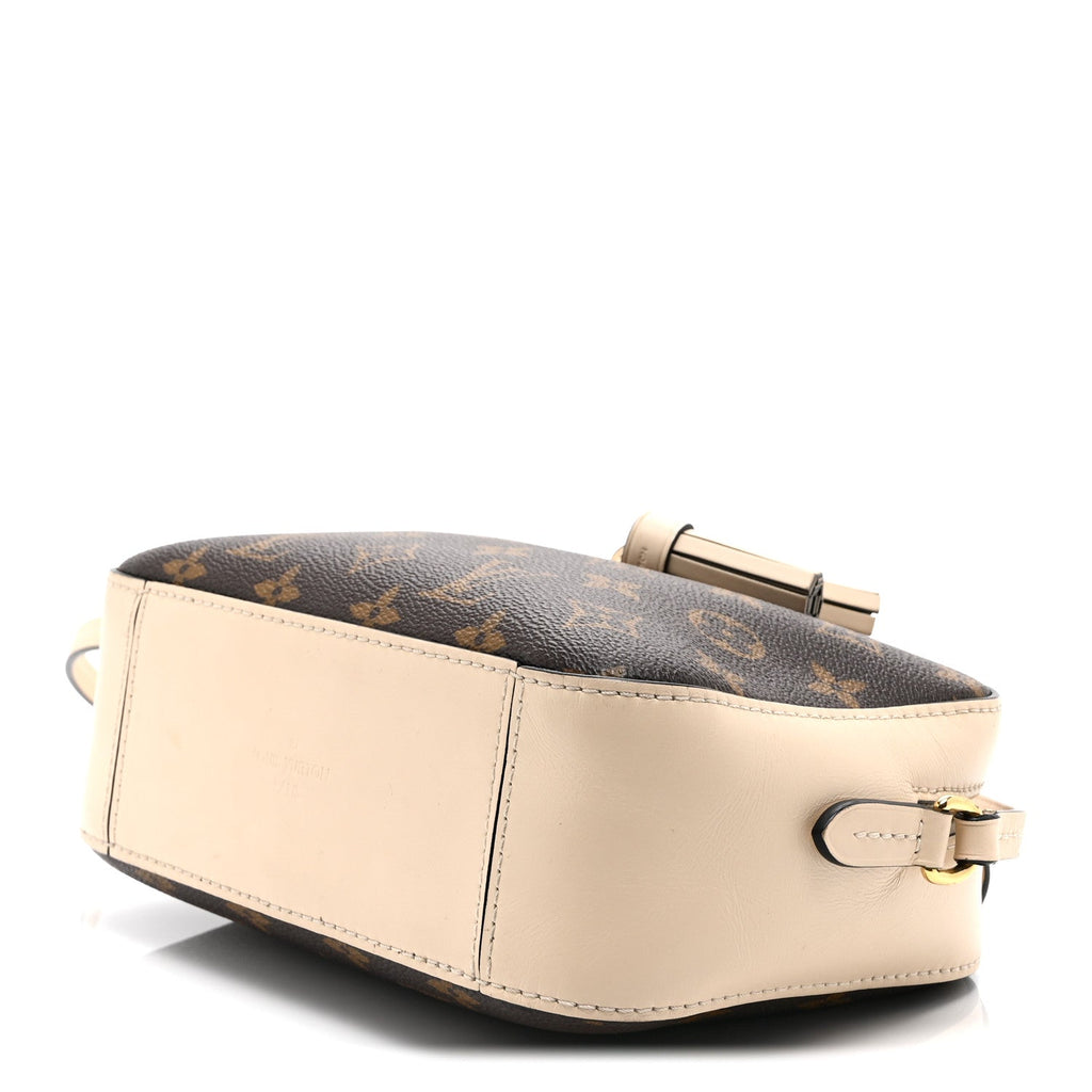 Monogram Saintonge Creme