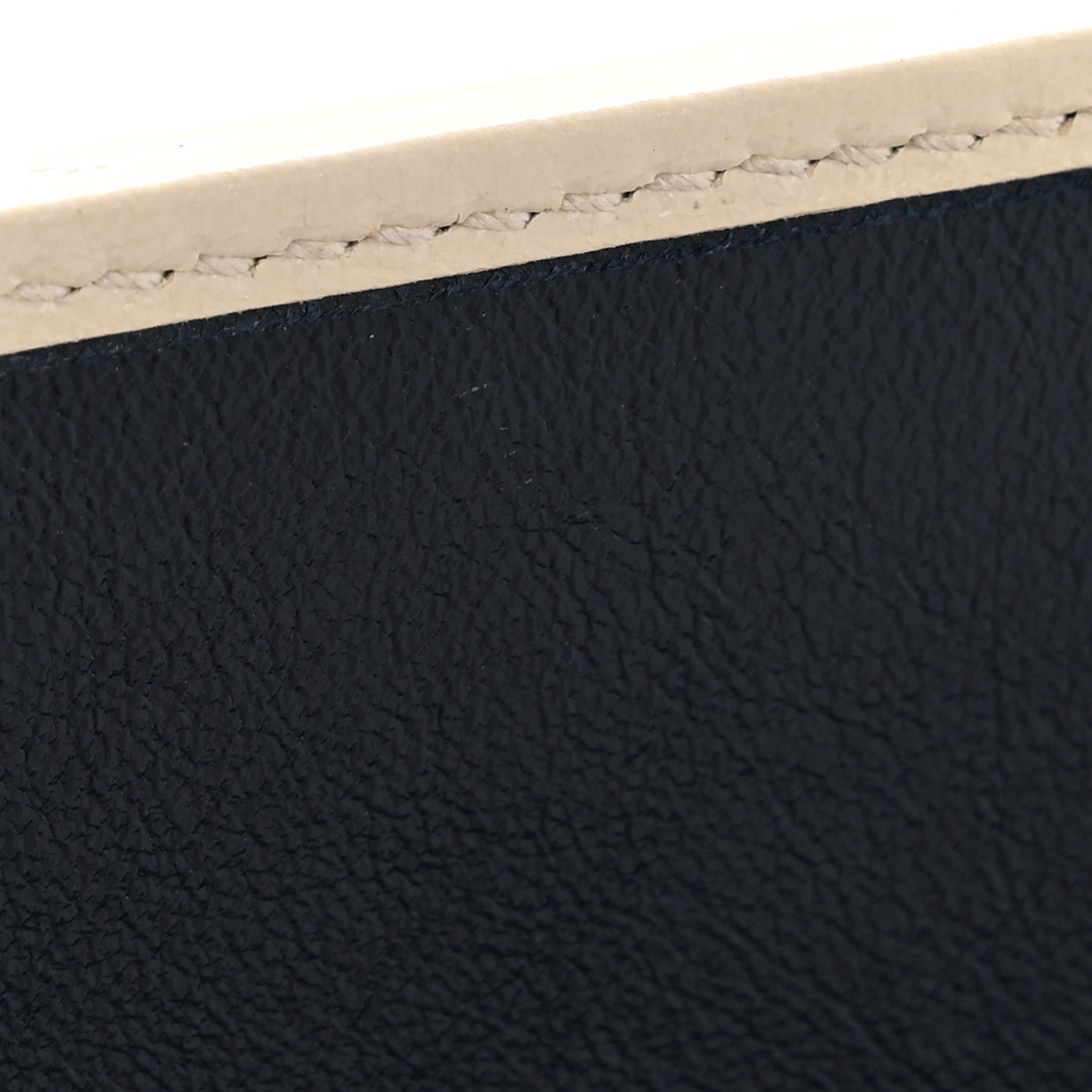 Vintage Effect Calfskin Matelasse Diagonal Torchon GG Marmont Continental Wallet Blue Agata Mystic White