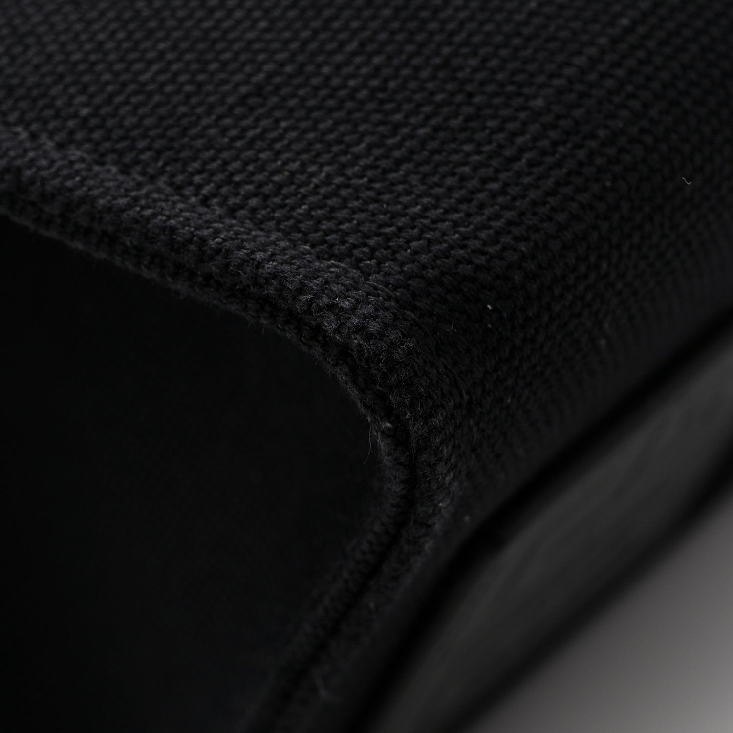 Canvas Medium G Tote Black
