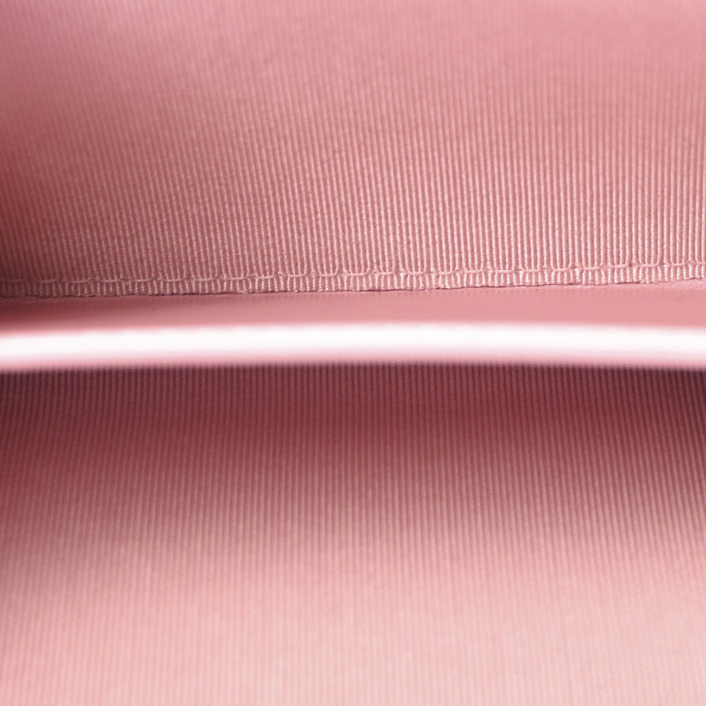Iridescent Caviar Quilted Flap  Holder On Chain Pink