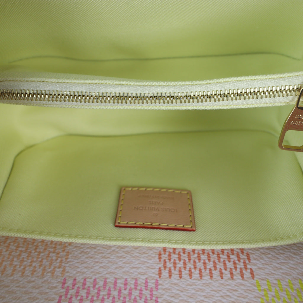 Louis Vuitton Pochette Metis East West Damierlicious