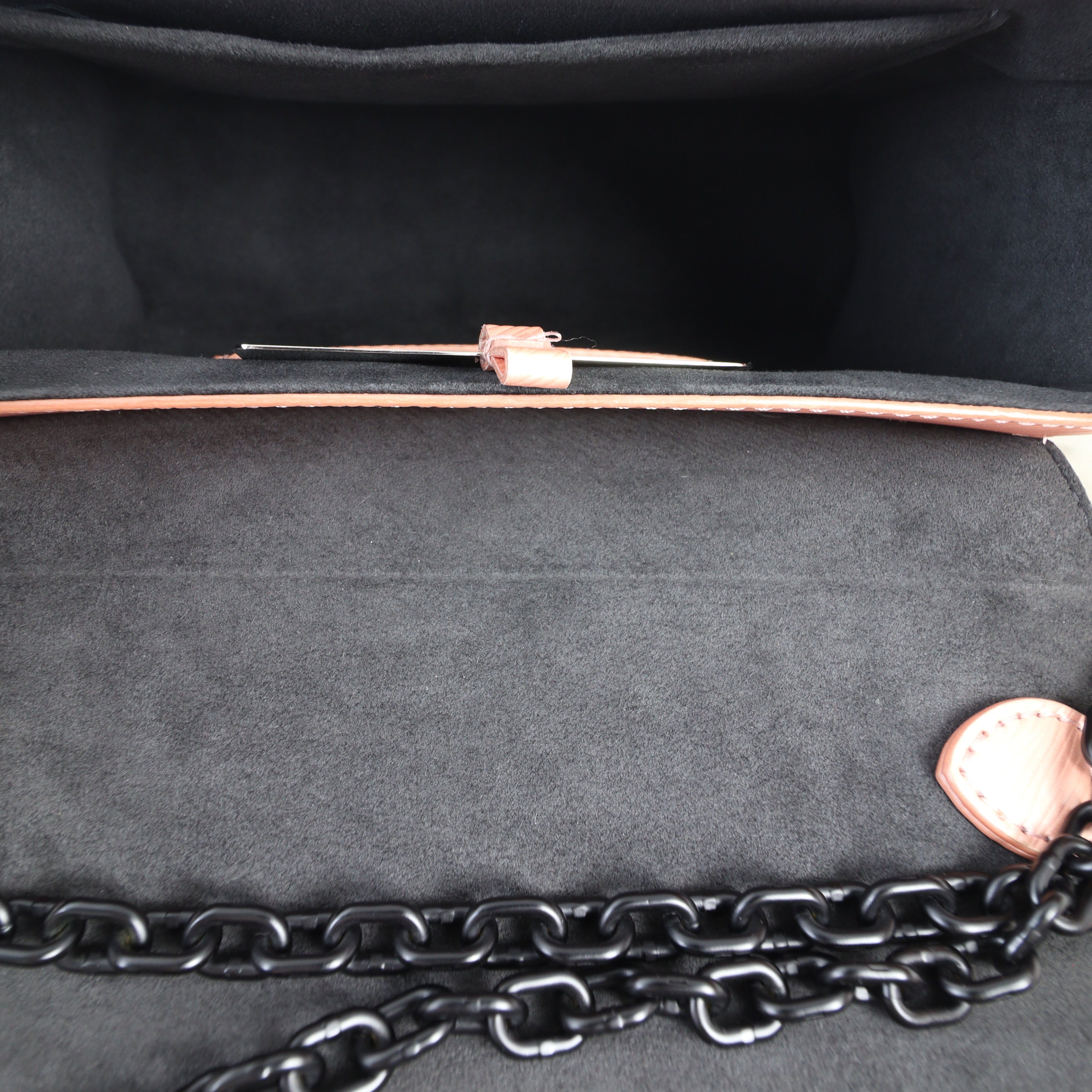 Louis Vuitton Twist MM Epi
