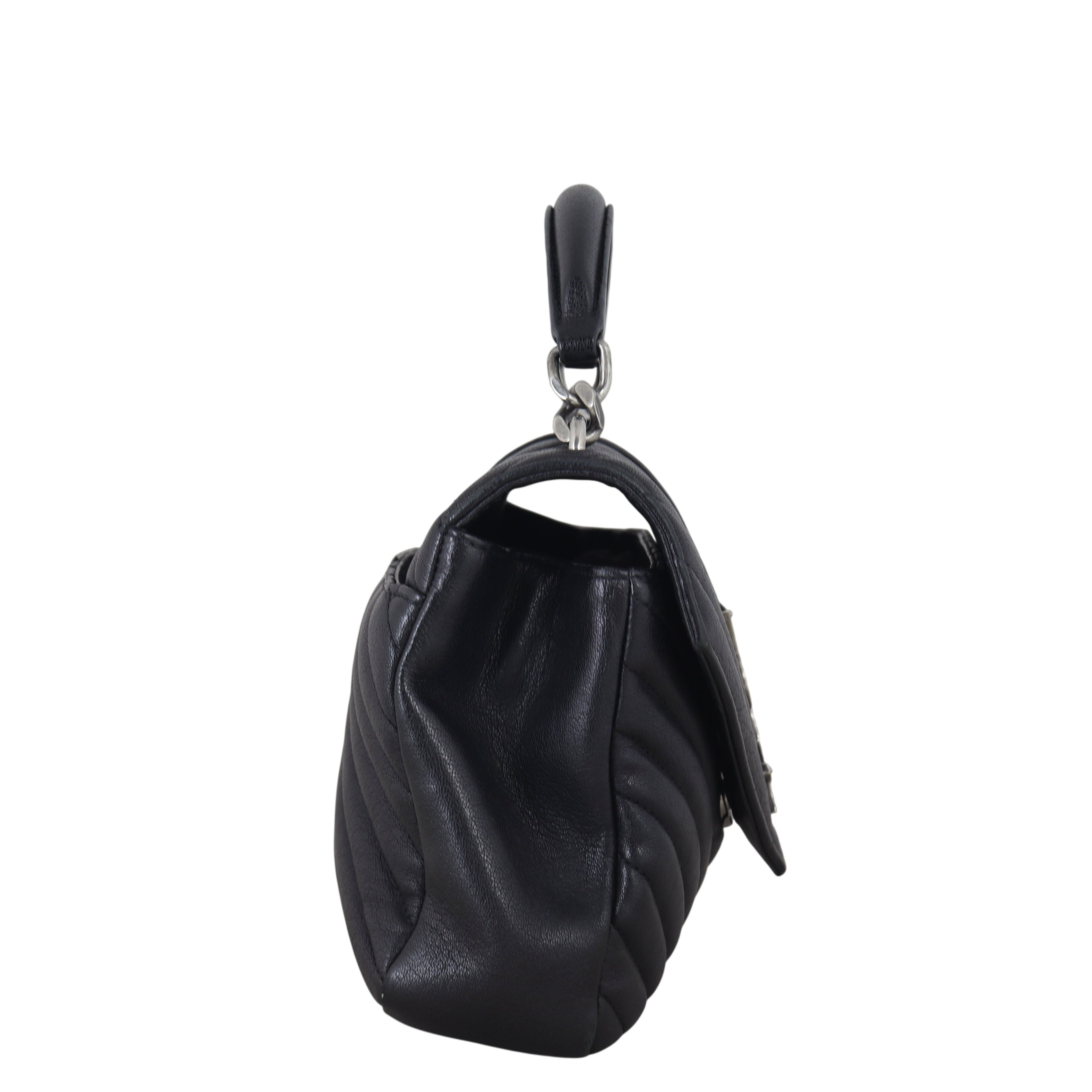 Saint Laurent College Medium