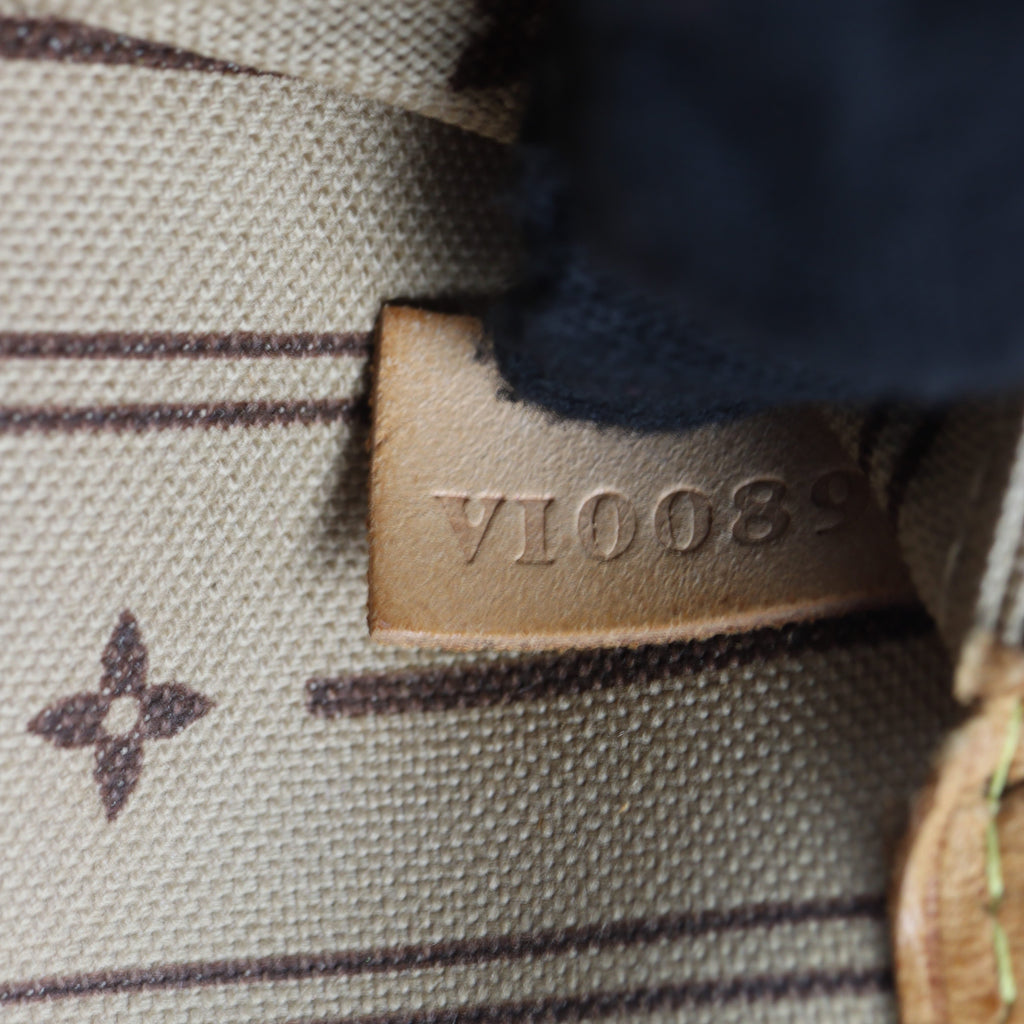 Louis Vuitton Neverfull MM Monogram