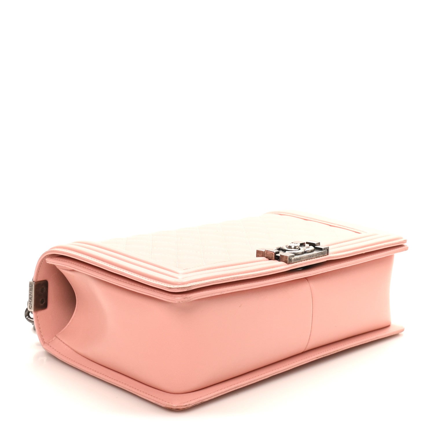 Lambskin Quilted New Medium Boy Flap Light Pink