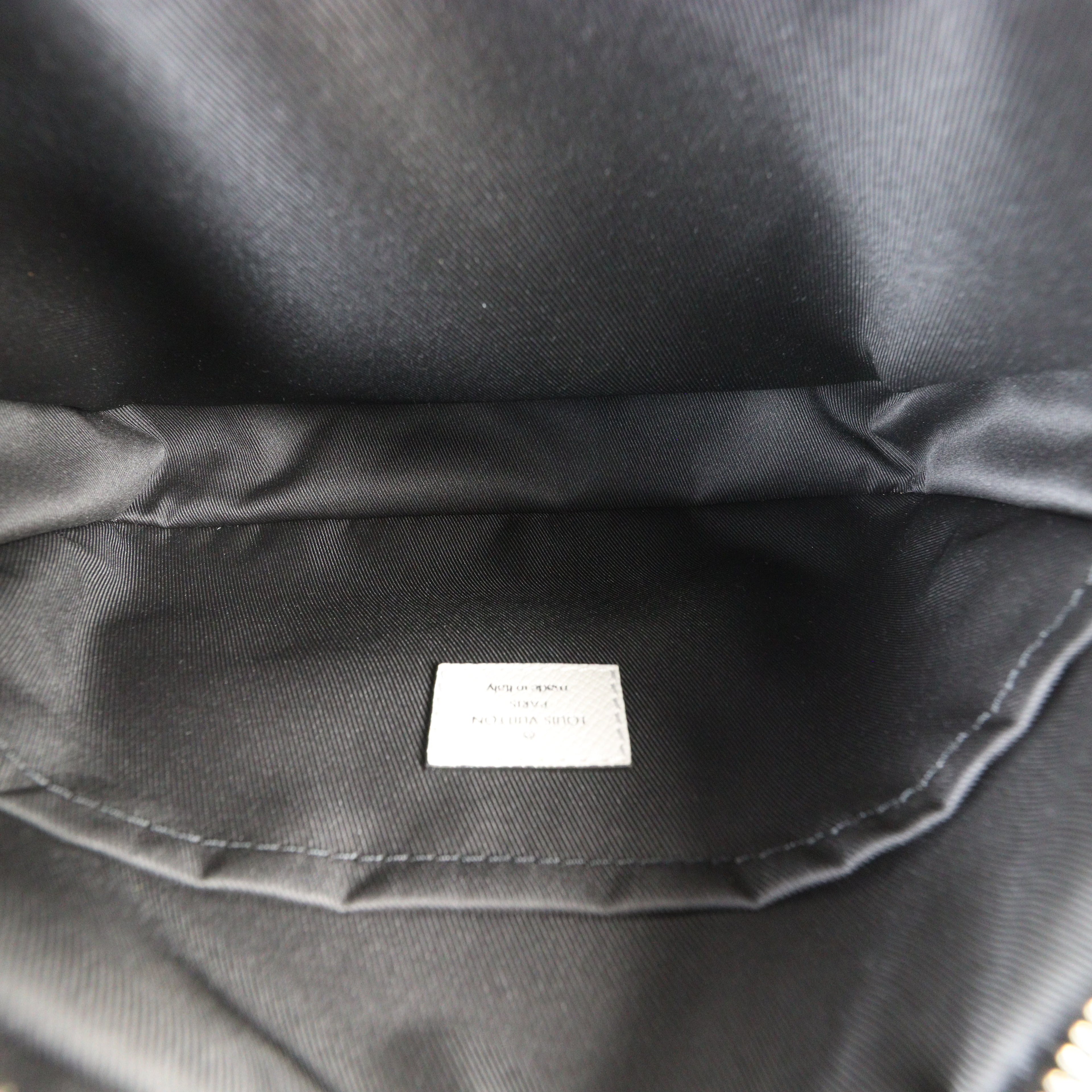 Louis Vuitton Outdoor Messenger Monogram Taigarama