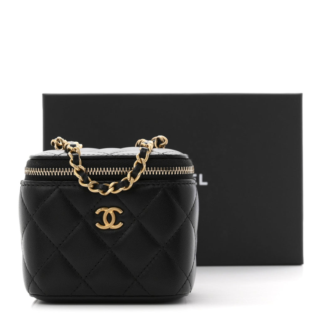Lambskin Quilted Mini Pearl Crush Vanity Case With Chain Black