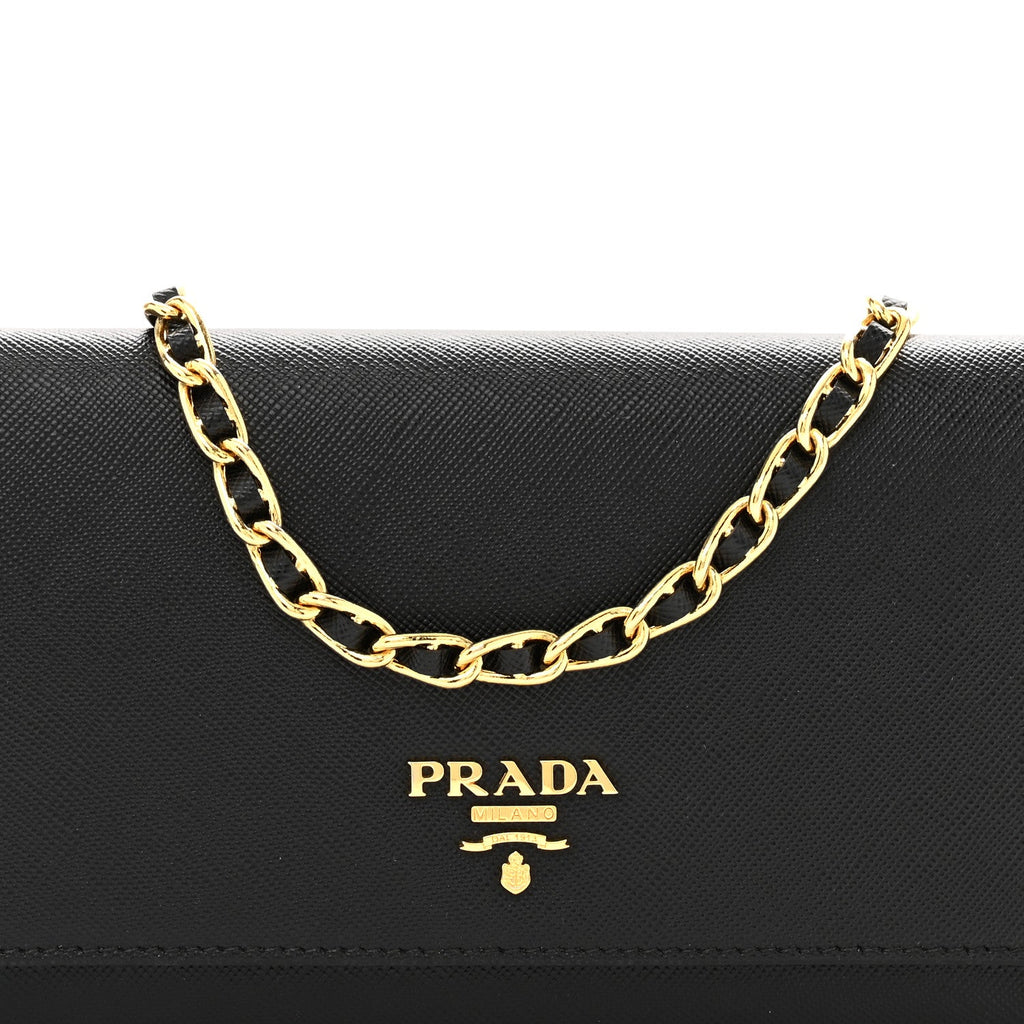Saffiano Metal Oro Chain Wallet Black