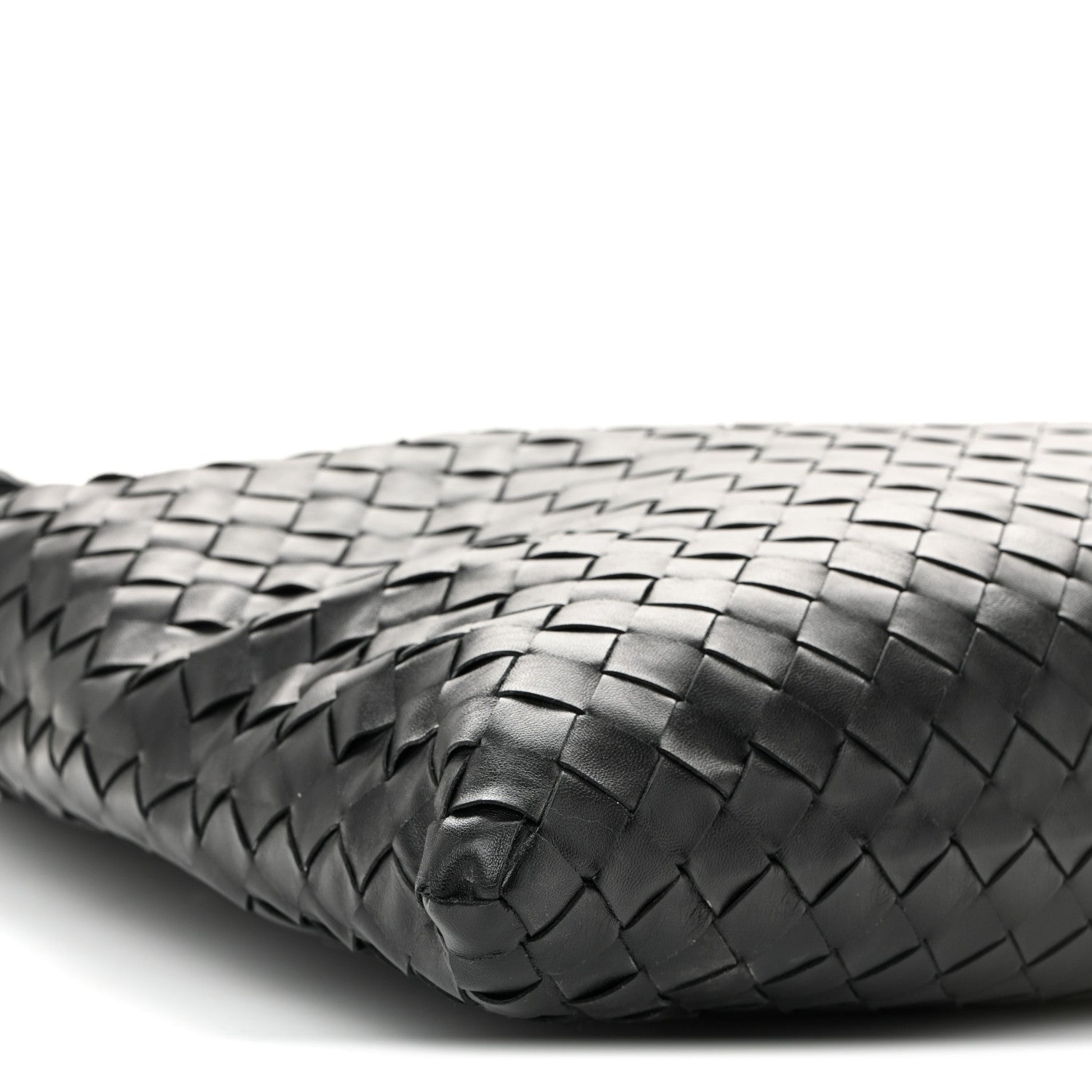 Calfskin Intrecciato Large Hop Black