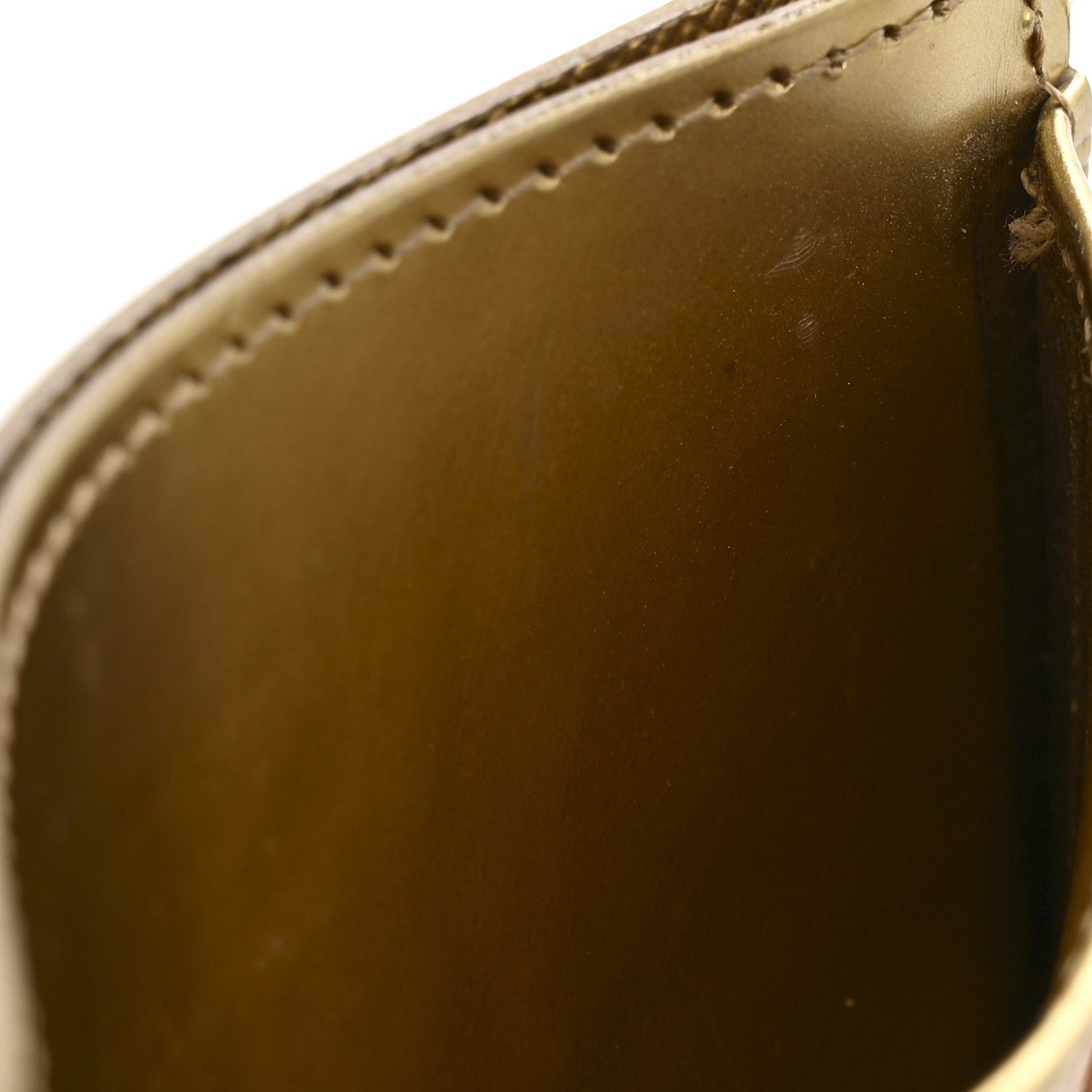 Epi  Holder Gold
