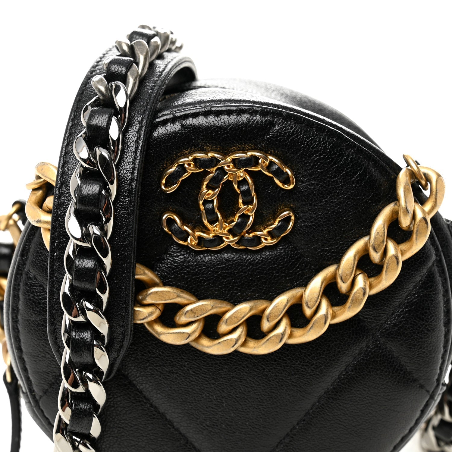 Shiny Goatskin Quilted Chanel 19 Round Clutch With Chain Black