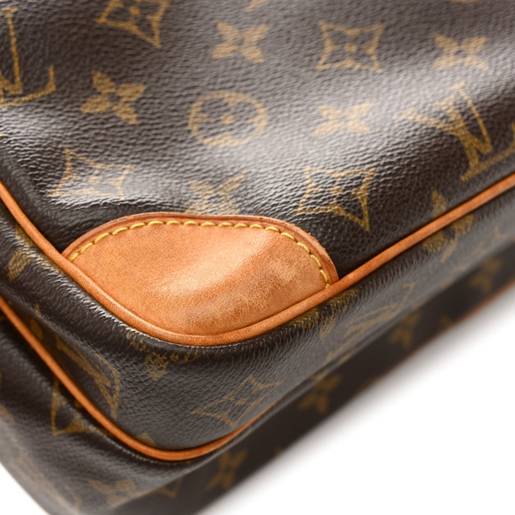 Monogram Nil 28