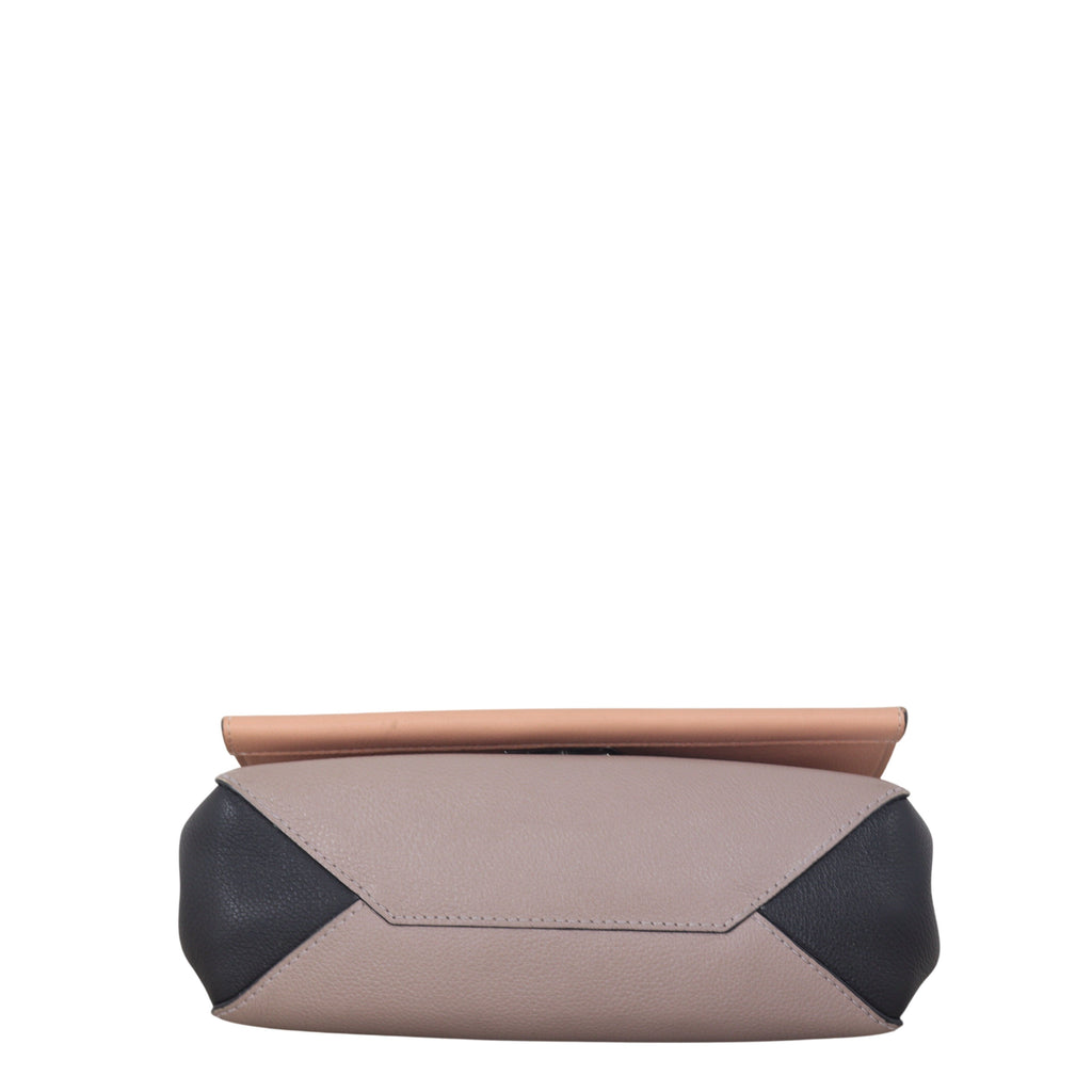 Louis Vuitton Lockme II BB