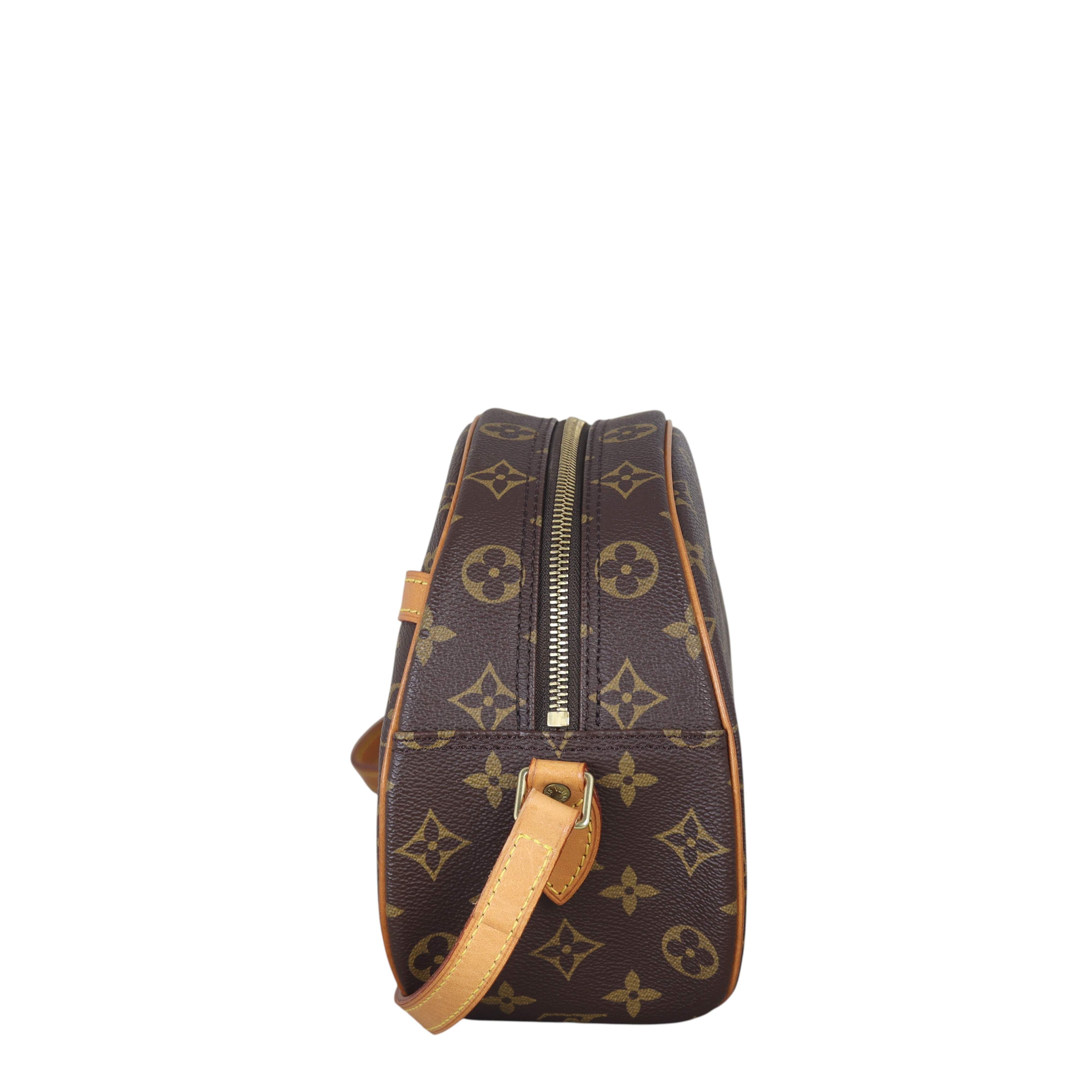 Louis Vuitton Blois Monogram