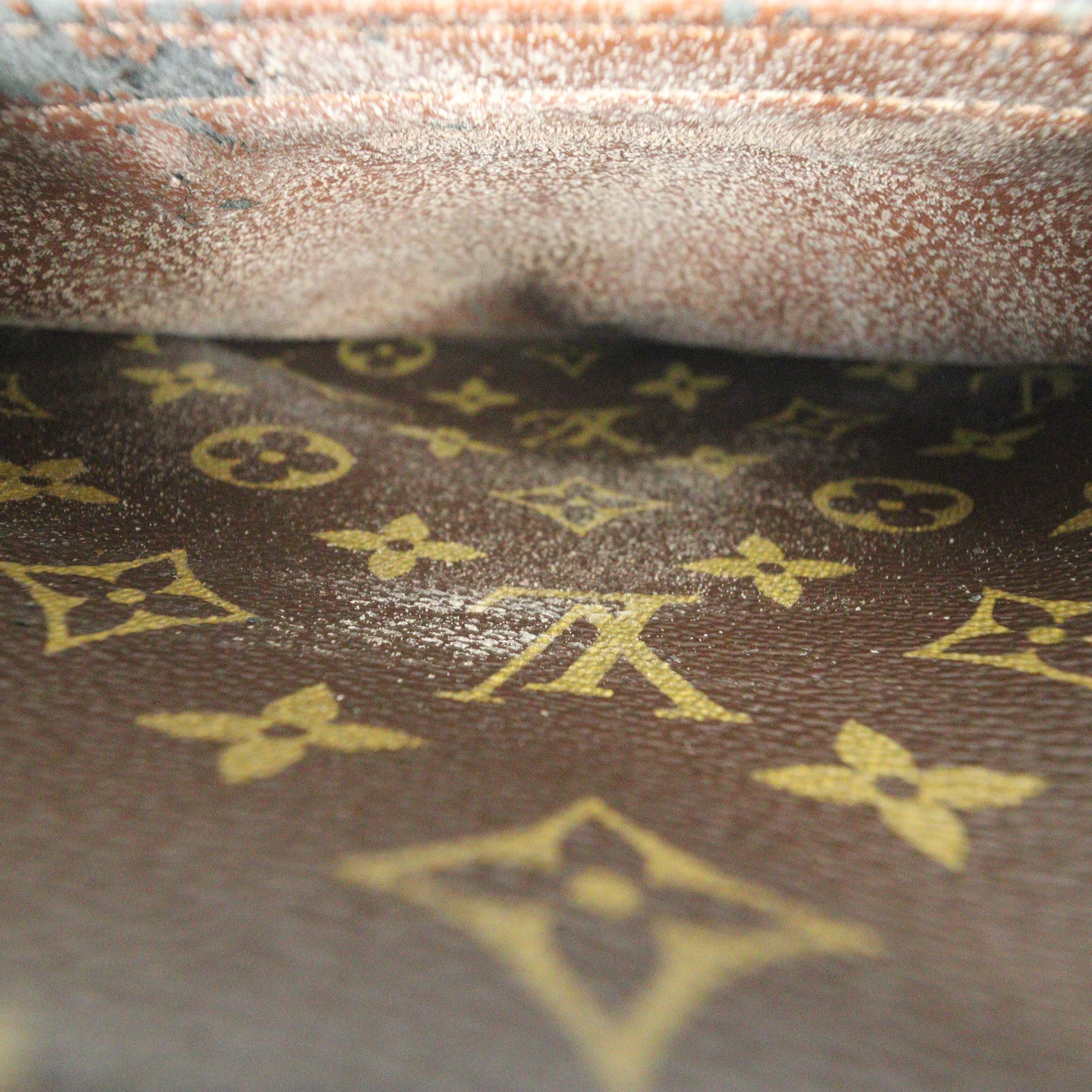 Louis Vuitton Blois Monogram