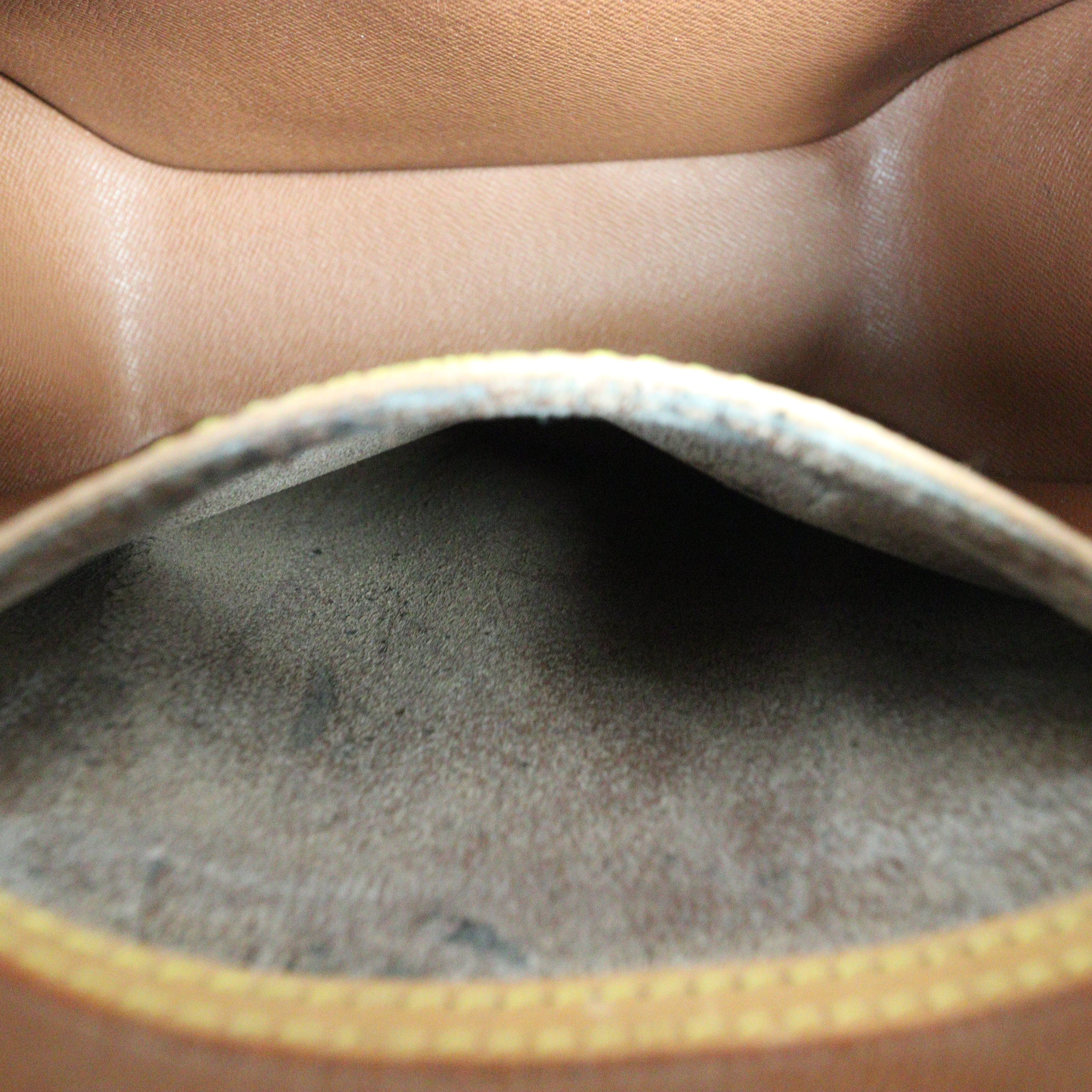 Louis Vuitton Blois Monogram