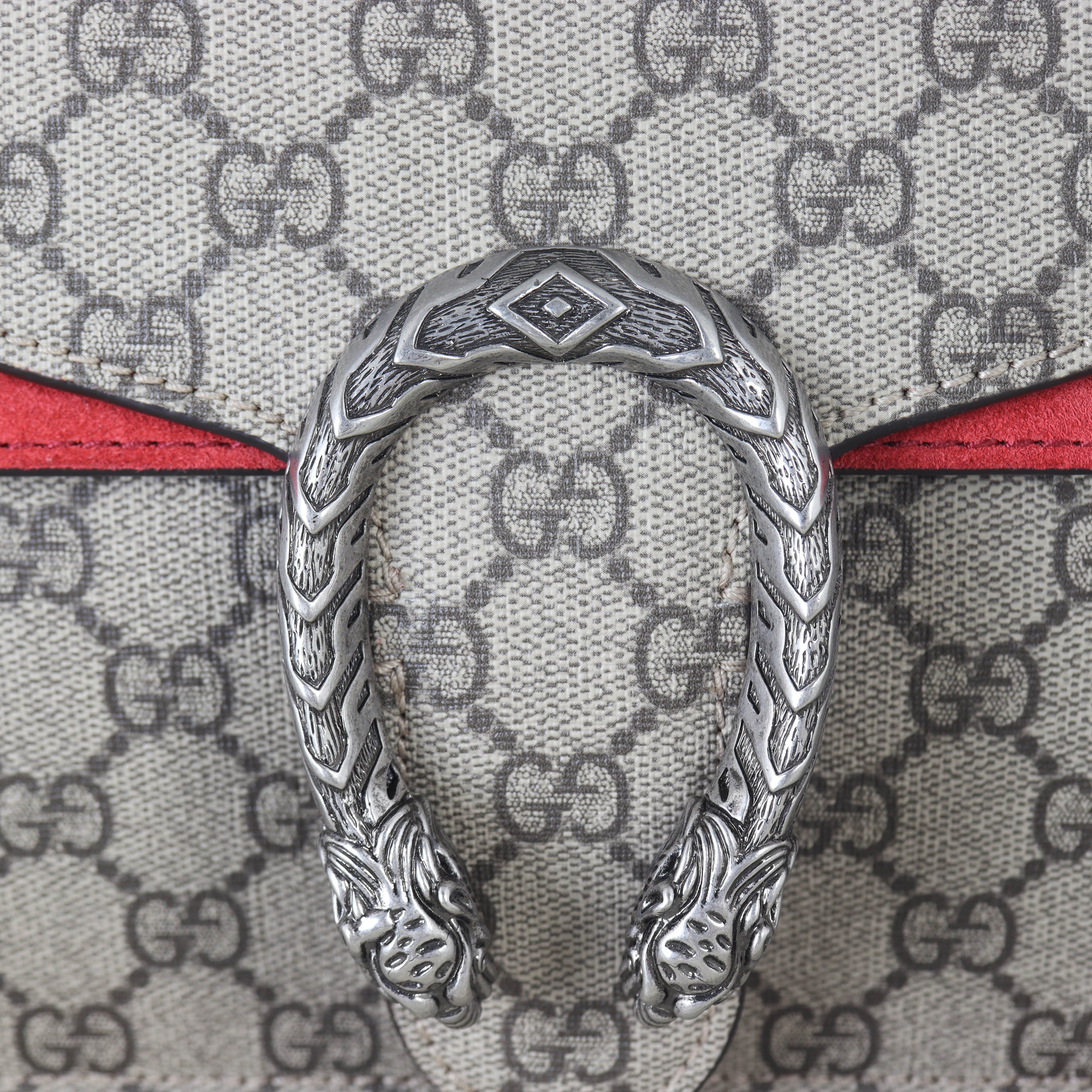 Gucci Dionysus GG Supreme Small Shoulder Bag