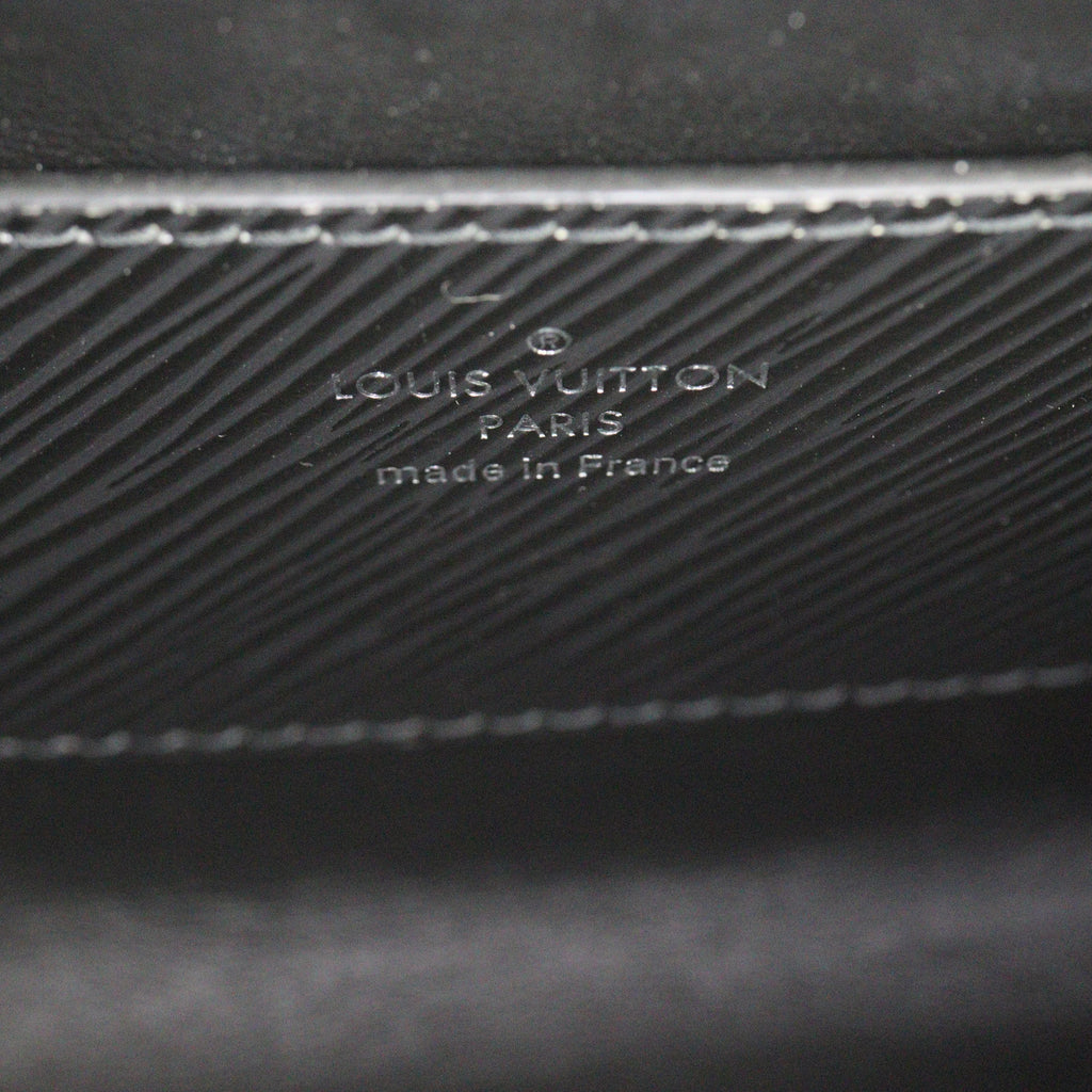 Louis Vuitton Twist Lock XL Epi