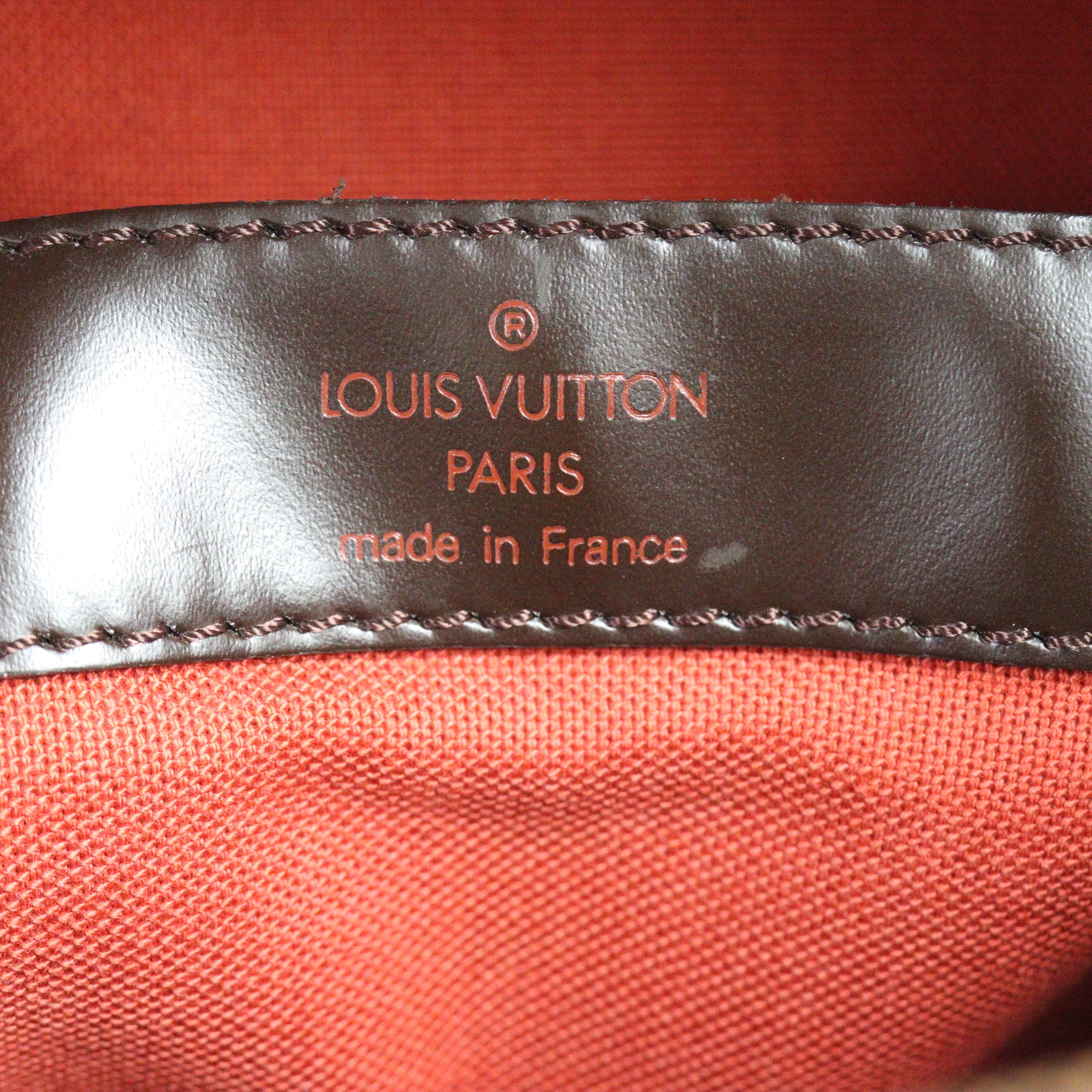 Louis Vuitton Naviglio Messenger Damier Ebene