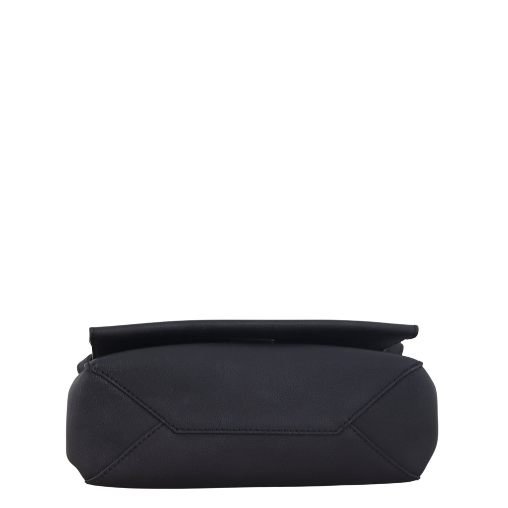 Louis Vuitton Lockme II BB