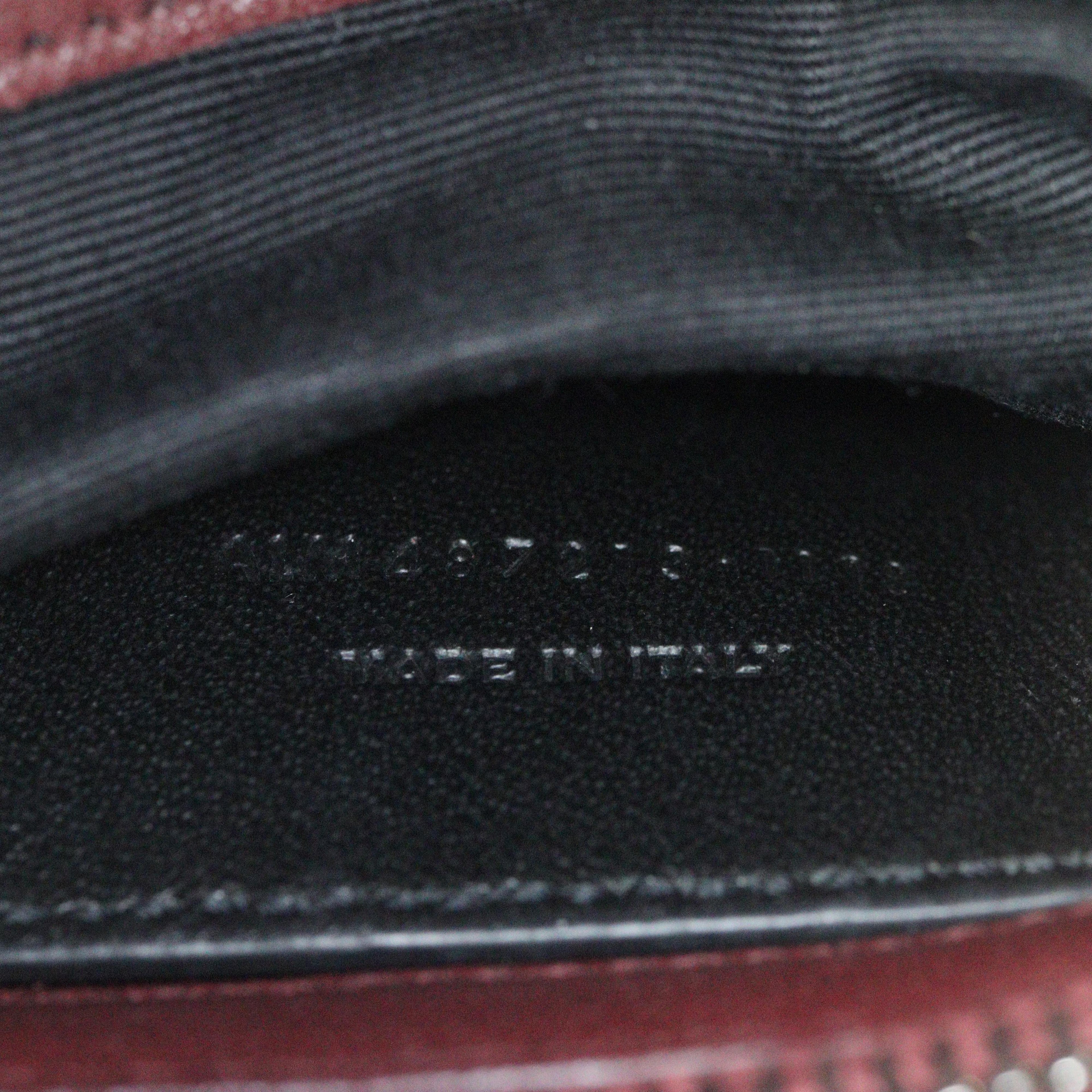 Saint Laurent College Medium