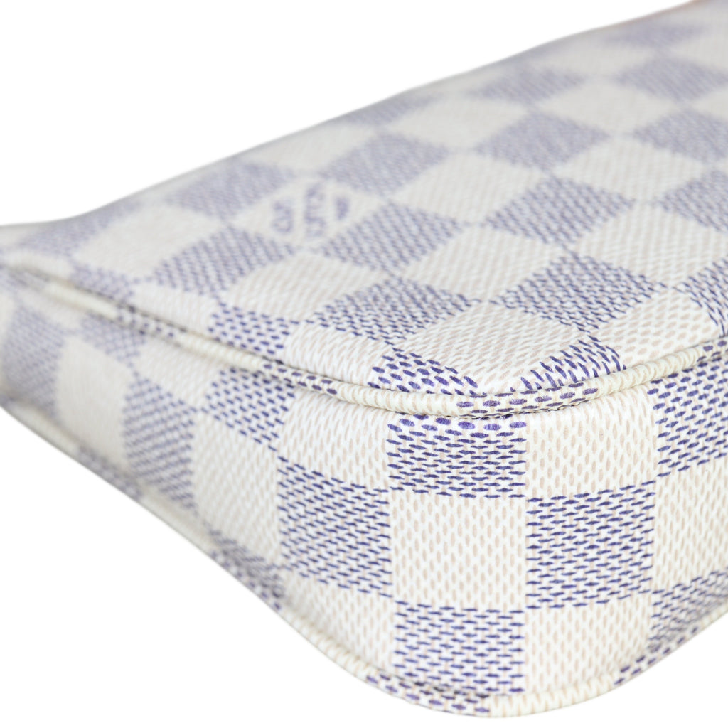 Louis Vuitton Pochette Accessoires Damier Azur