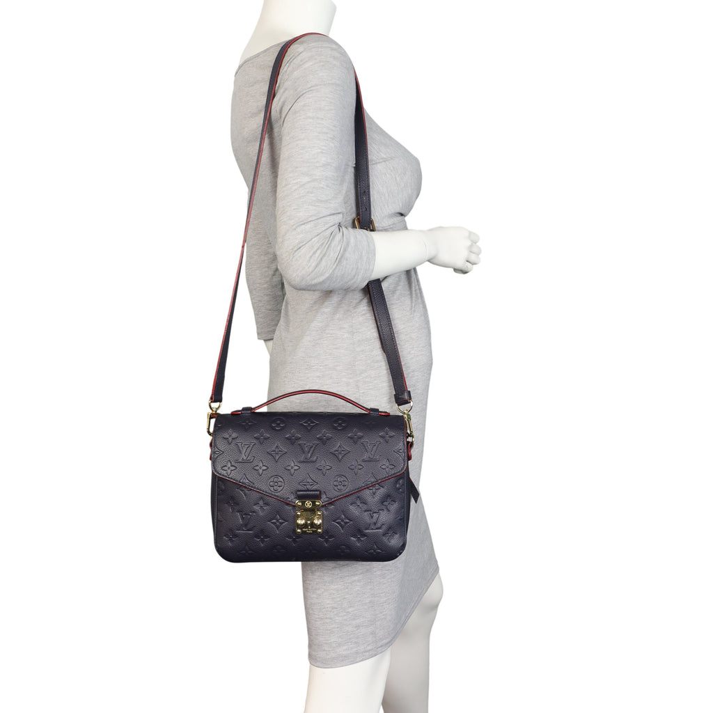 Louis Vuitton Pochette Metis Monogram Empreinte