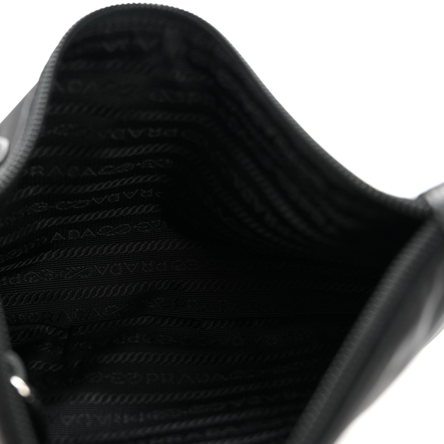 Re-Nylon Vela Pouch Black