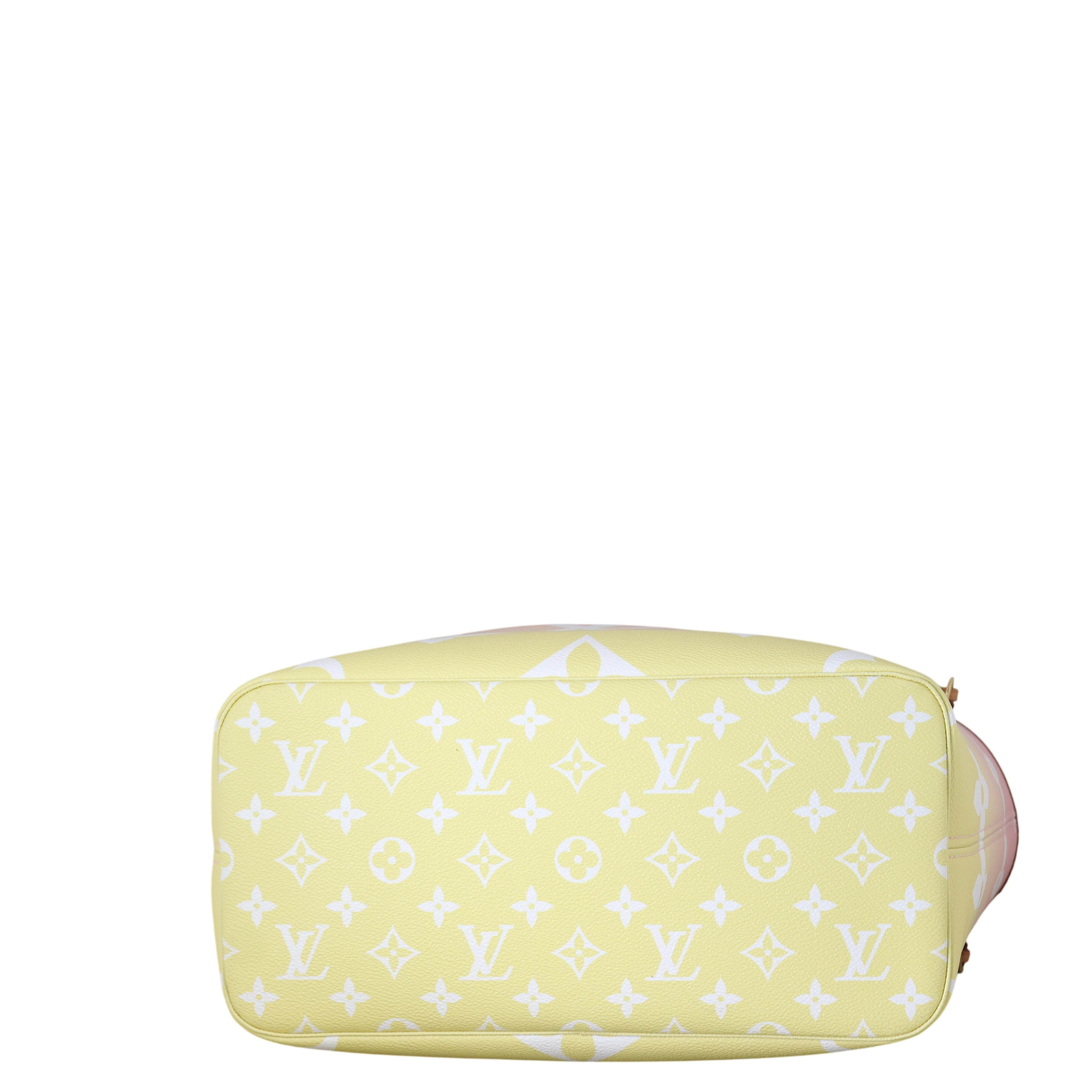 Louis Vuitton Neverfull MM Monogram Giant By the Pool