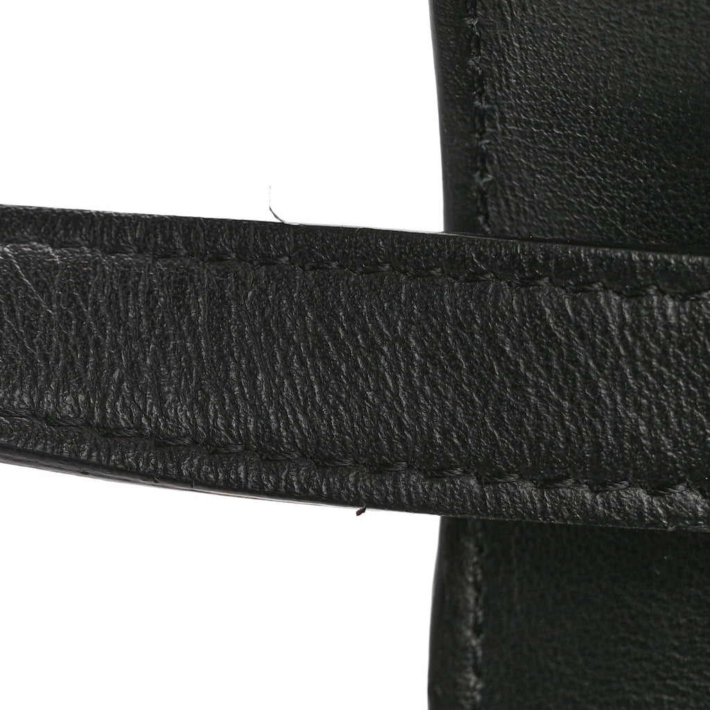 Smooth Calfskin Medium Tabou Black