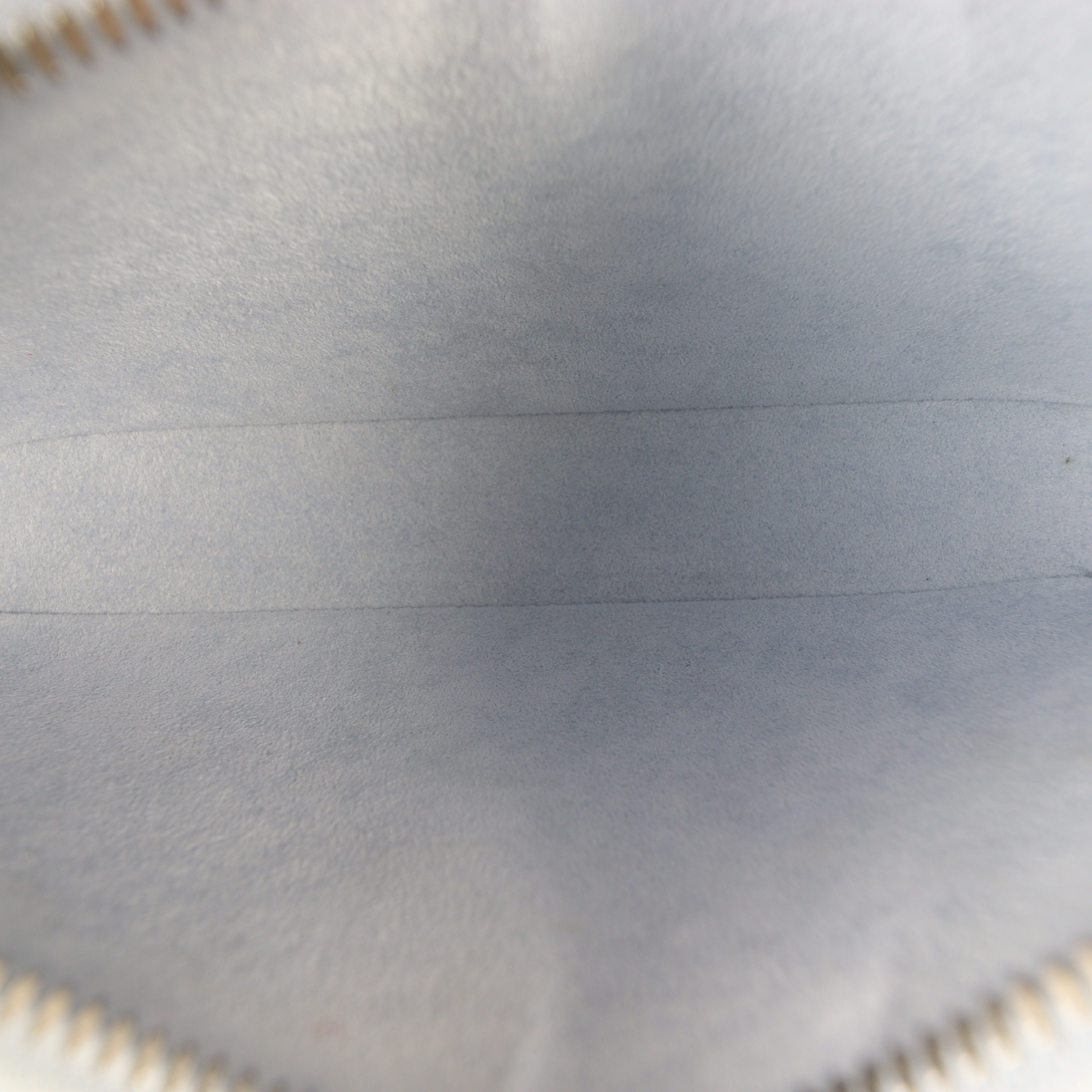 Louis Vuitton Easy Pouch on Strap Epi