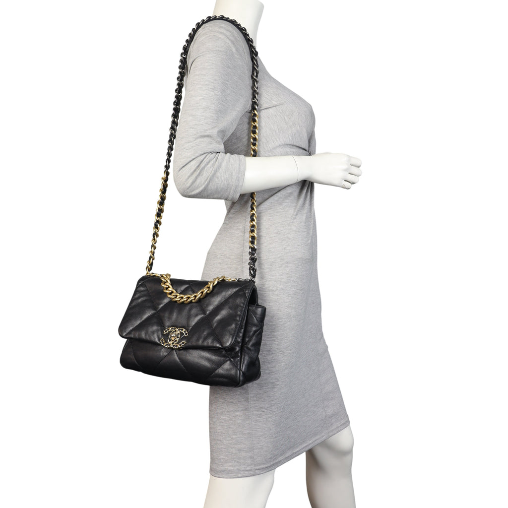 Chanel 19 Flap Bag Medium