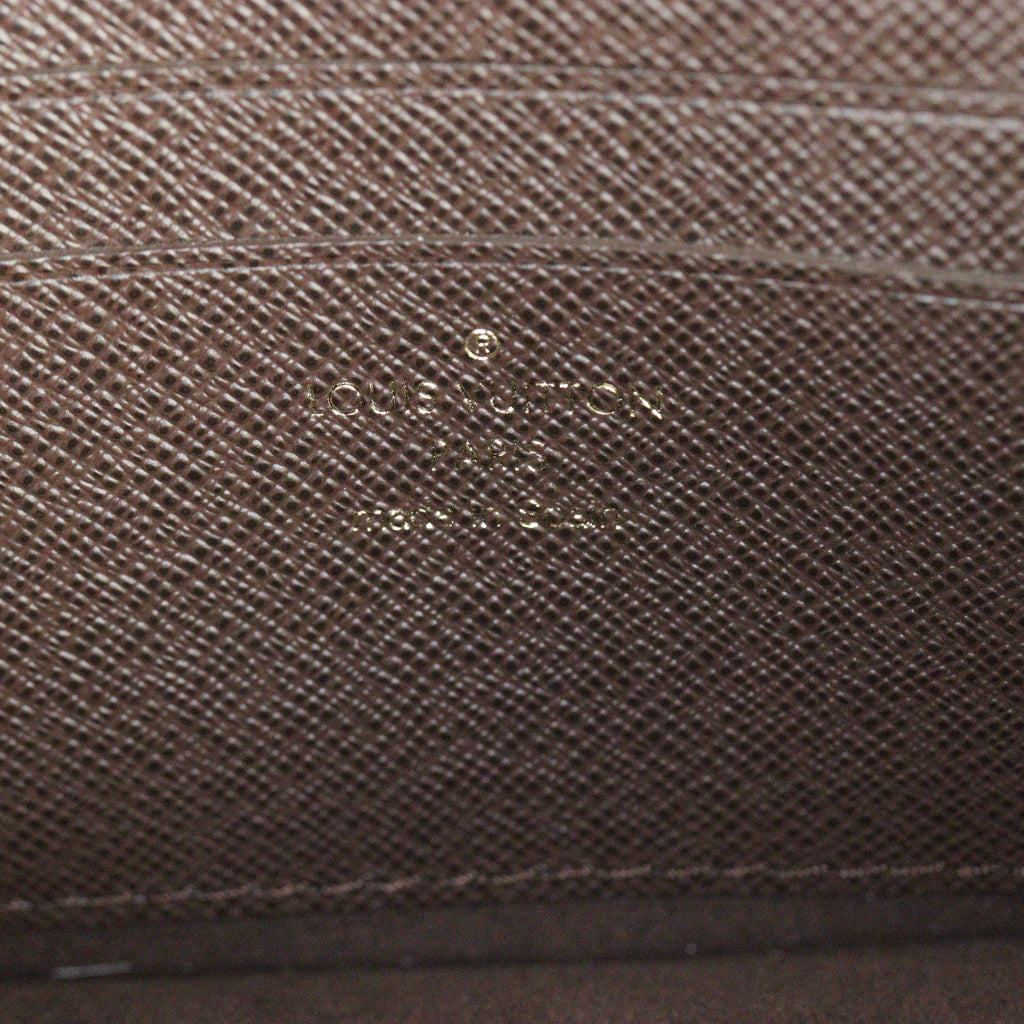 Louis Vuitton Lily Chain Wallet Monogram