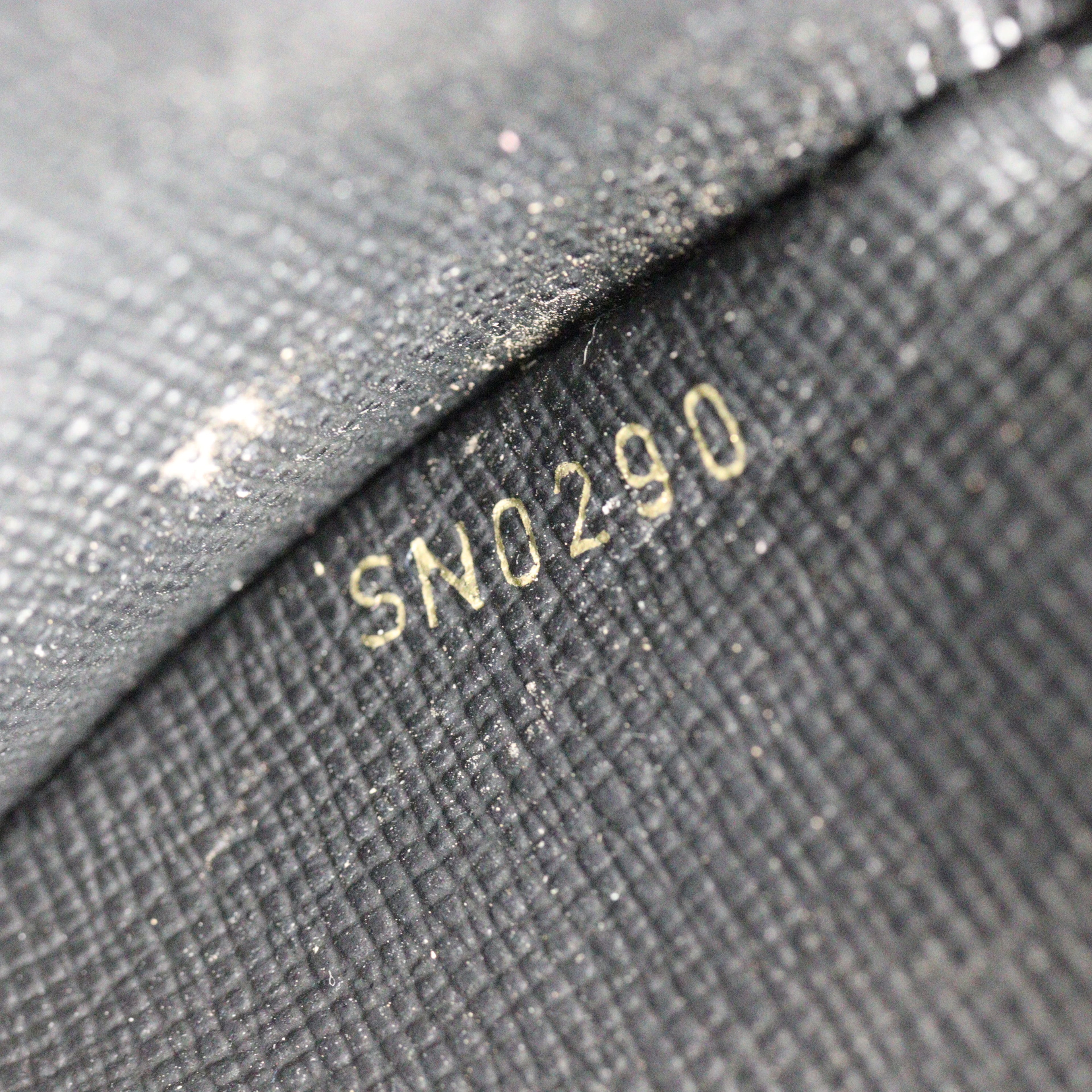 Louis Vuitton Trio Pouch Reverse Monogram