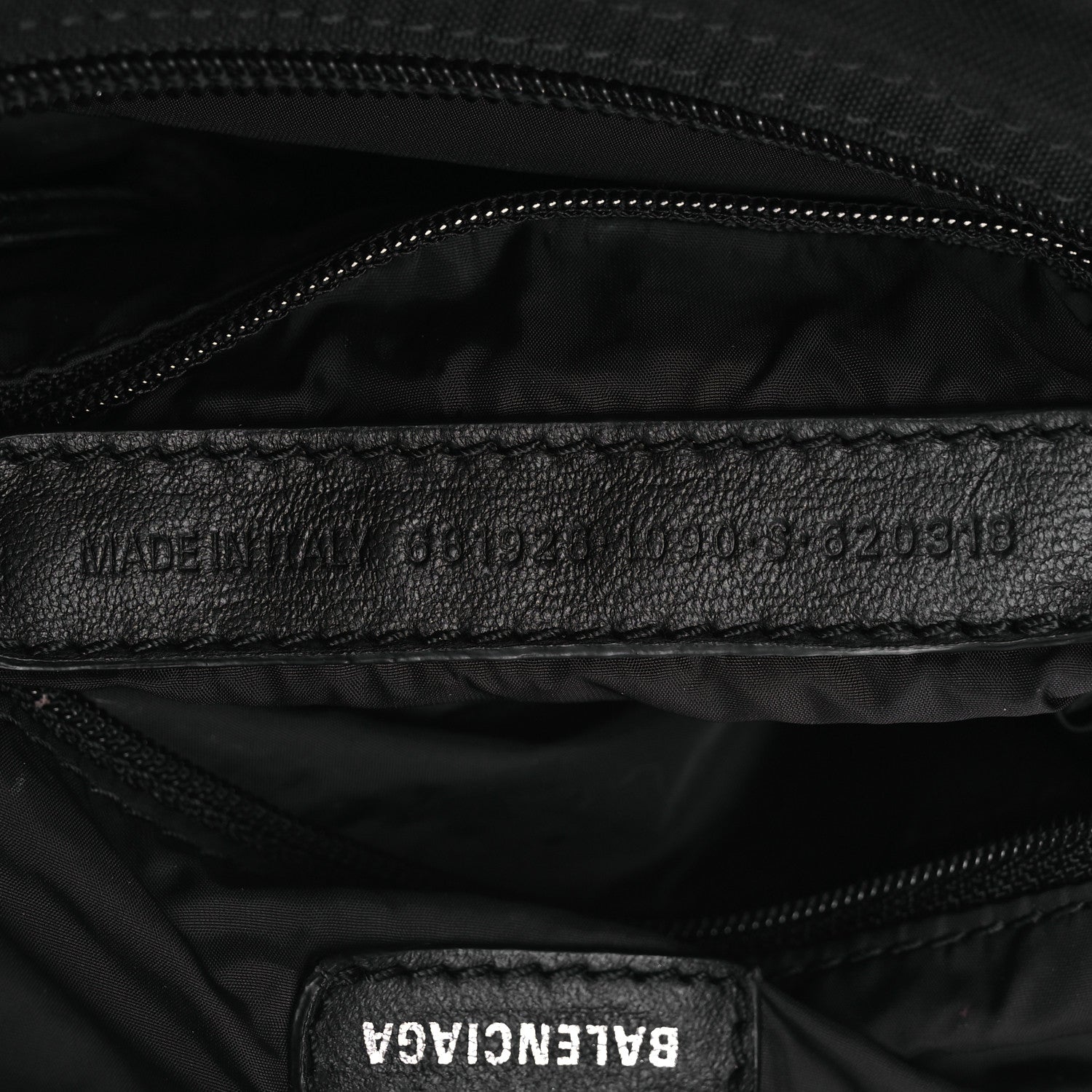 Recycled Sport Nylon Logo Embroidered Wheel Sling Bag Black White