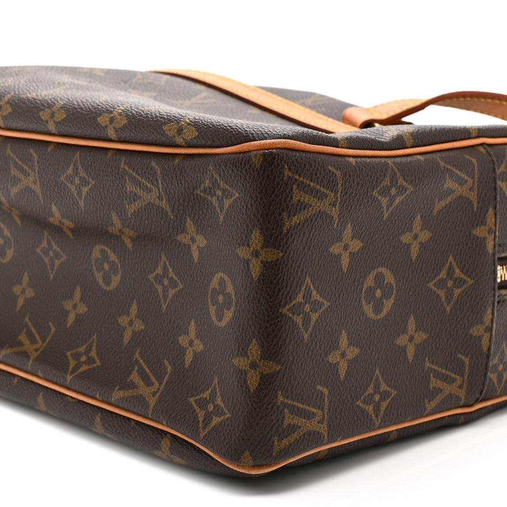 Monogram Cite GM