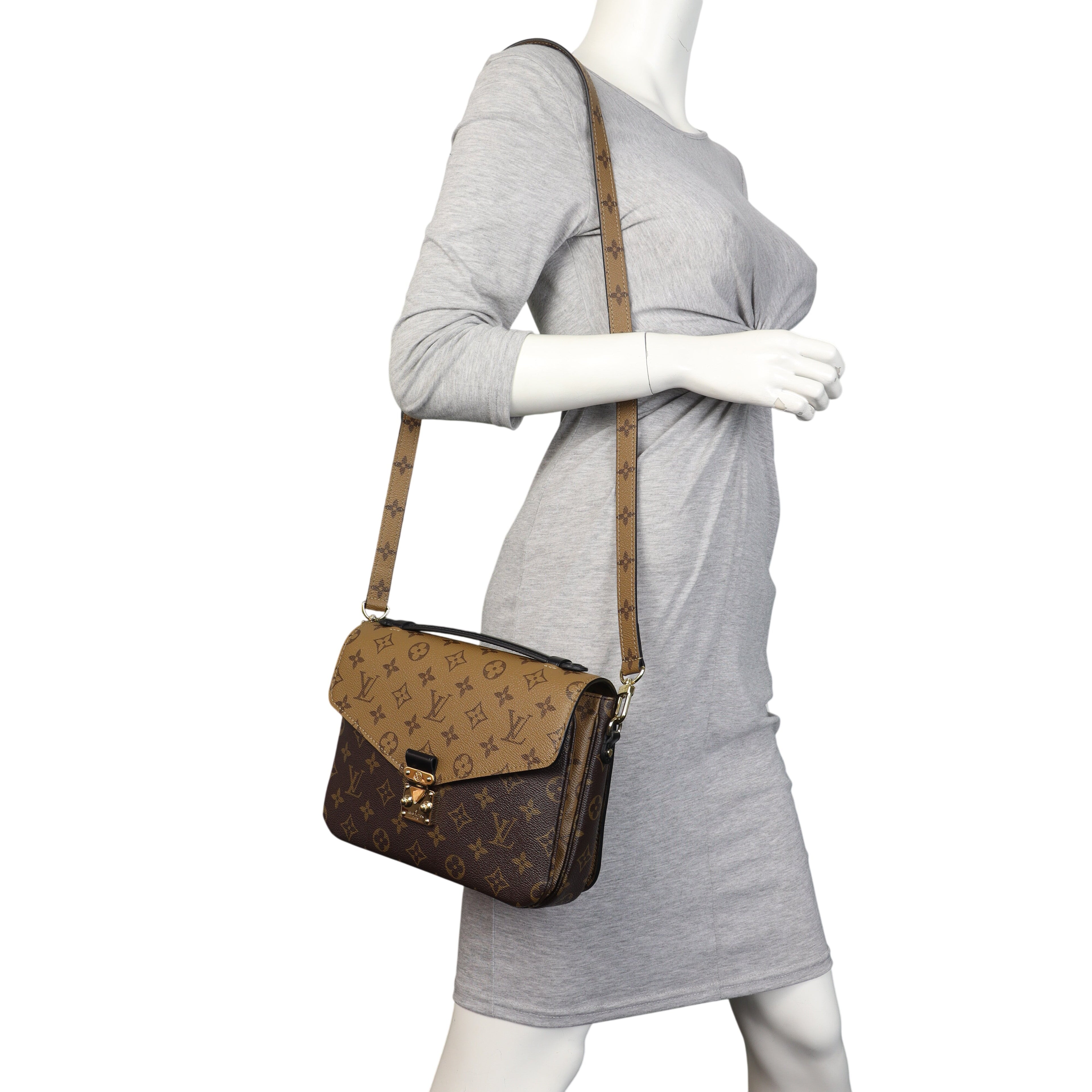 Louis Vuitton Pochette Metis Monogram Reverse