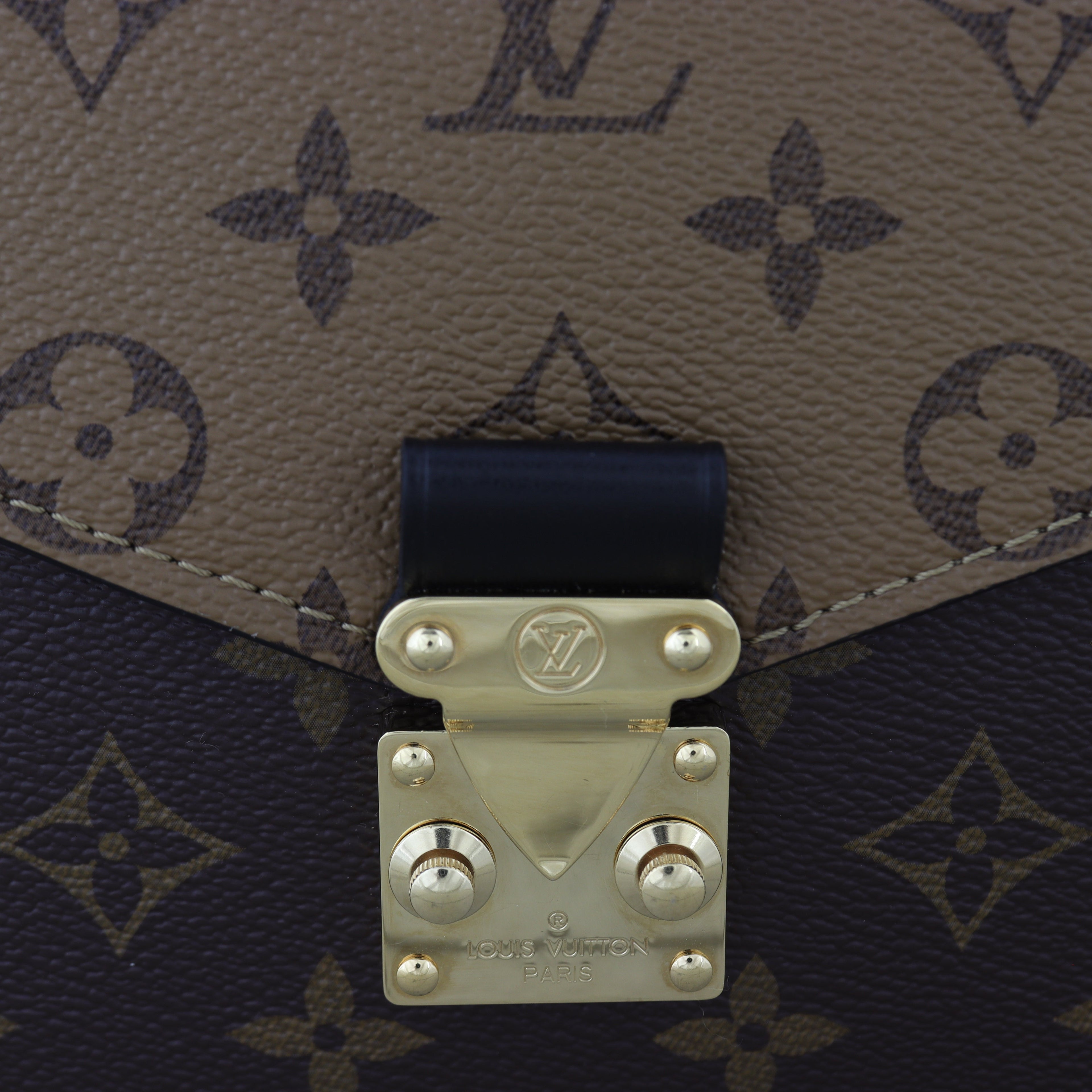 Louis Vuitton Pochette Metis Monogram Reverse