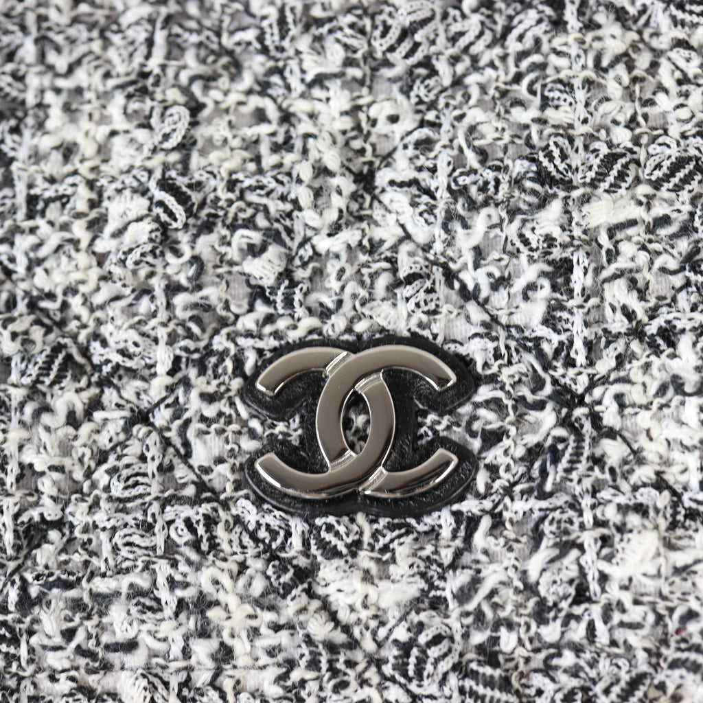 Chanel Classic Wallet on Chain Tweed