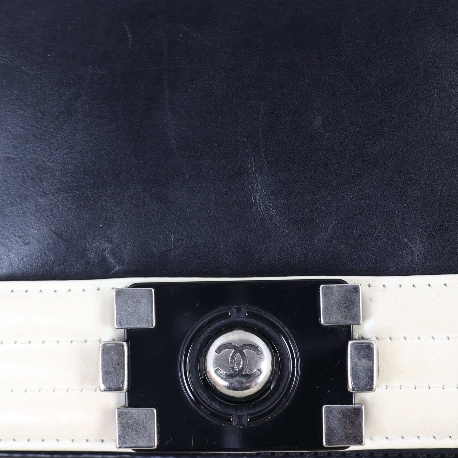 Chanel Boy Old Medium