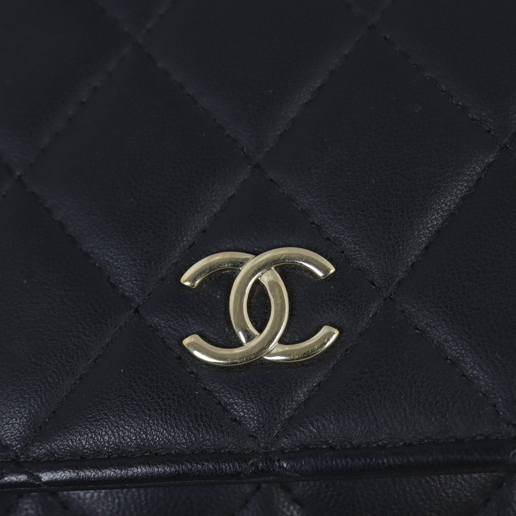 Chanel Pearl Wallet on Chain