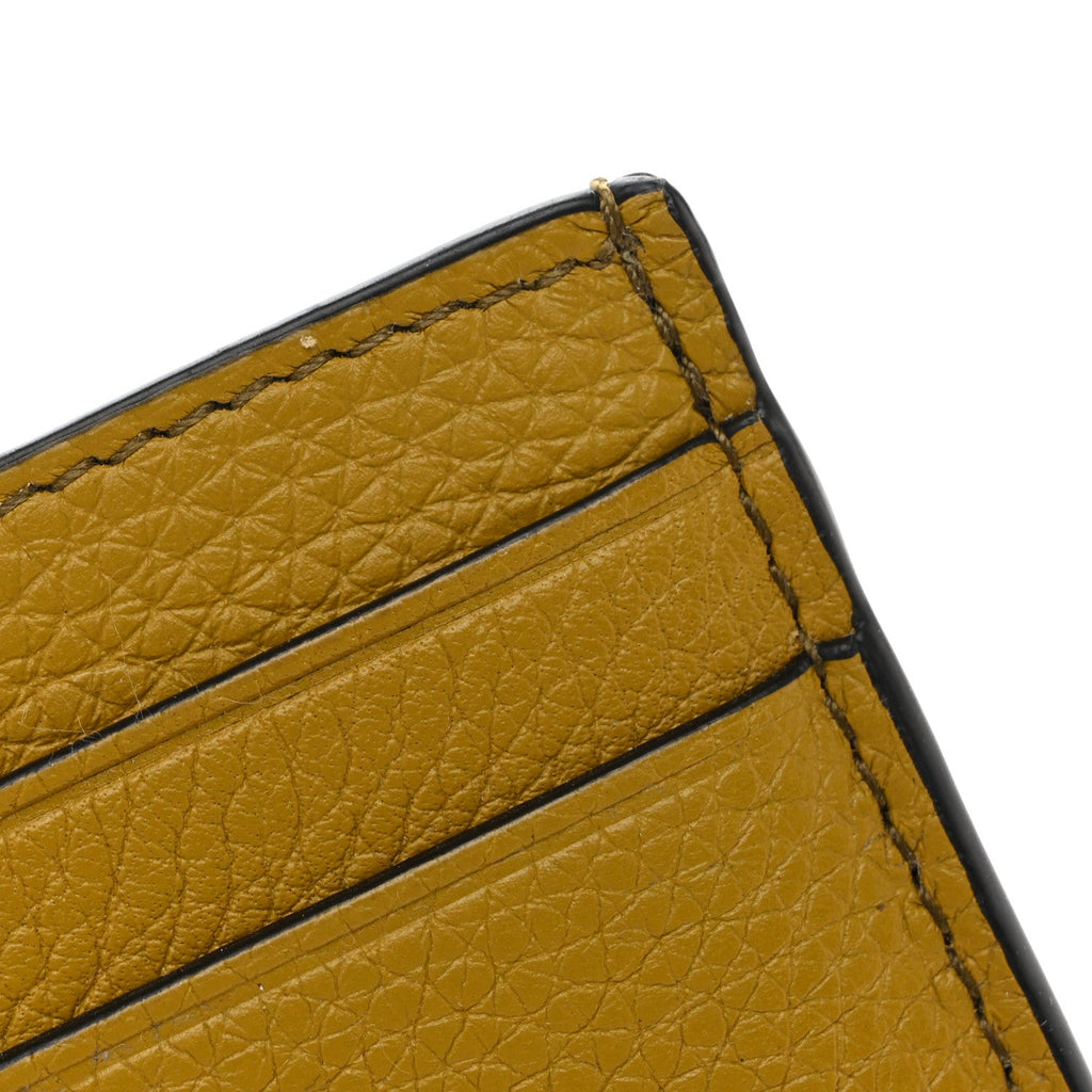 Grained Calfskin Signature Plain  Holder